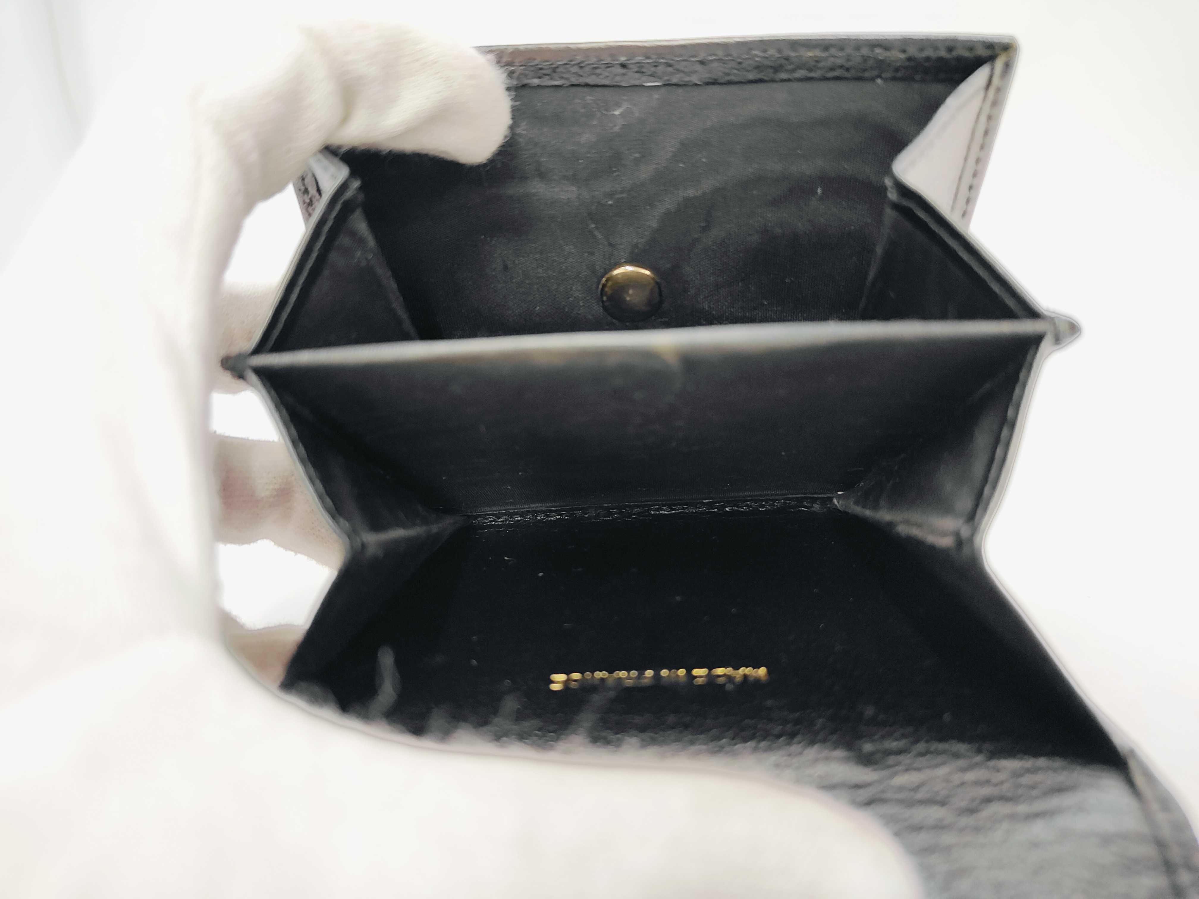 Bi-fold Wallet Leather Gold Hardware Black 6573772 Wallet — view 10
