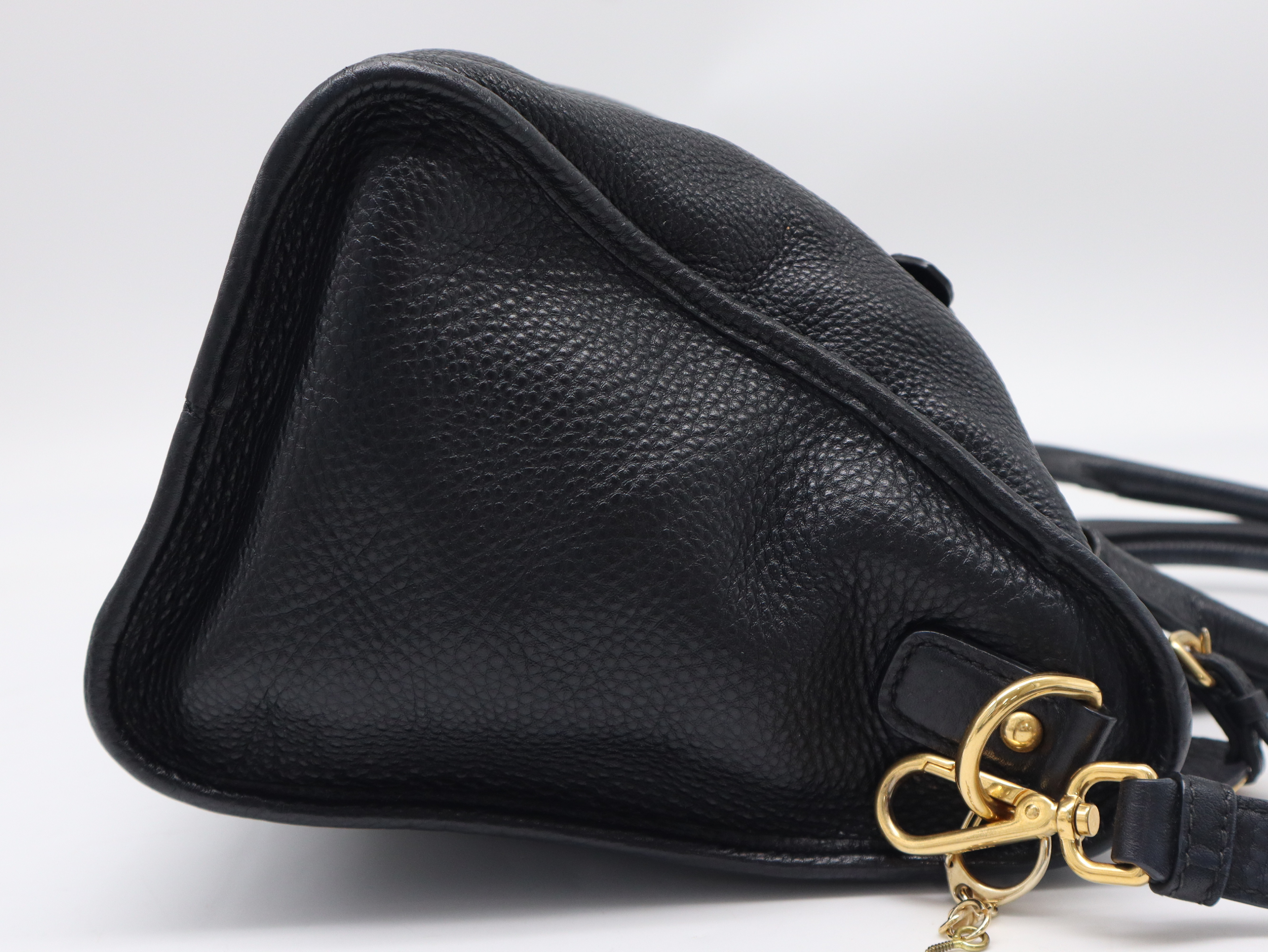 BL0805 Vitello Daino Leather 2-Way Bag with Metal Logo, Black, Strap and Dust Bag Included, Handbag — view 4