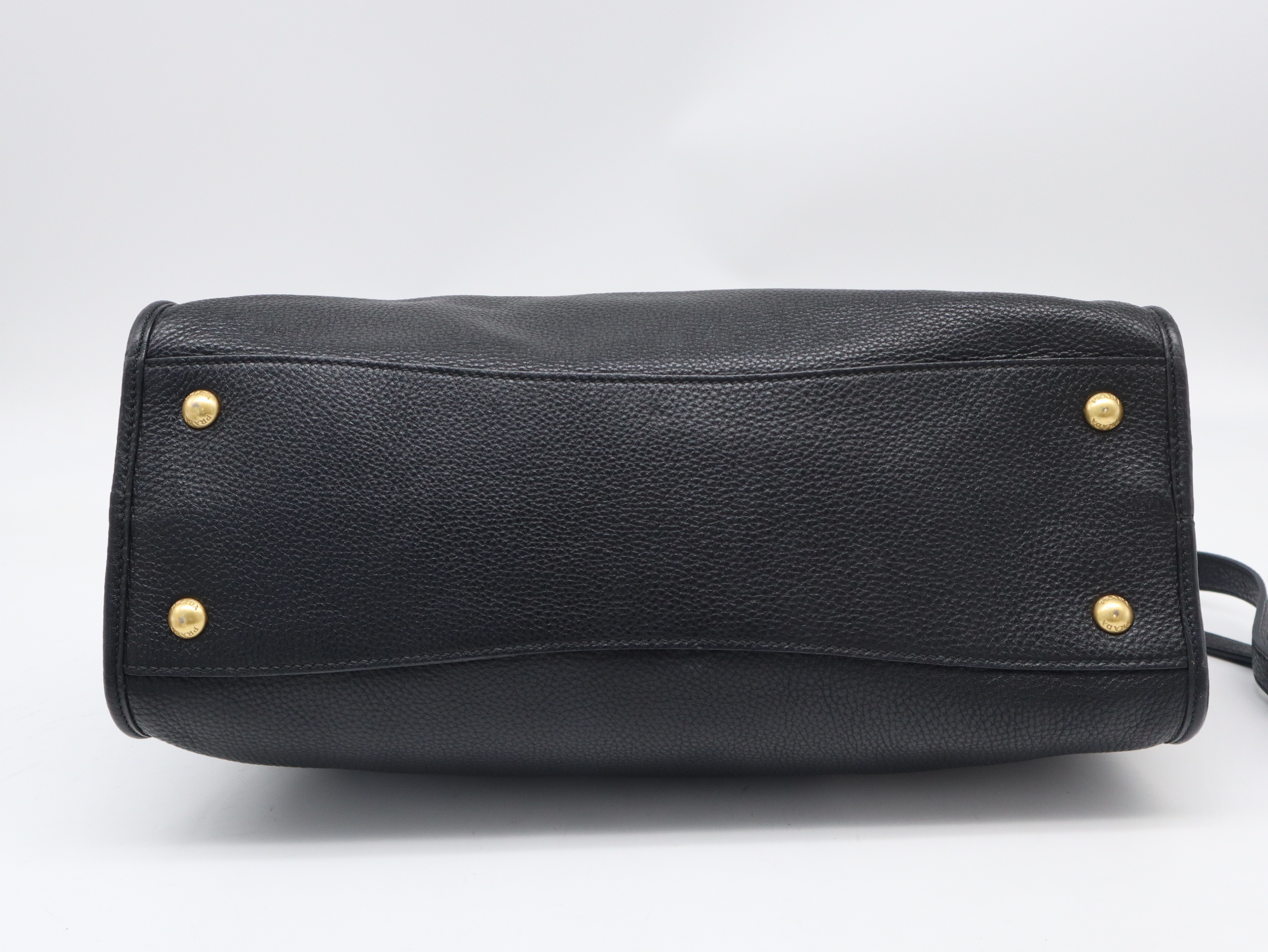 BL0805 Vitello Daino Leather 2-Way Bag with Metal Logo, Black, Strap and Dust Bag Included, Handbag — view 5