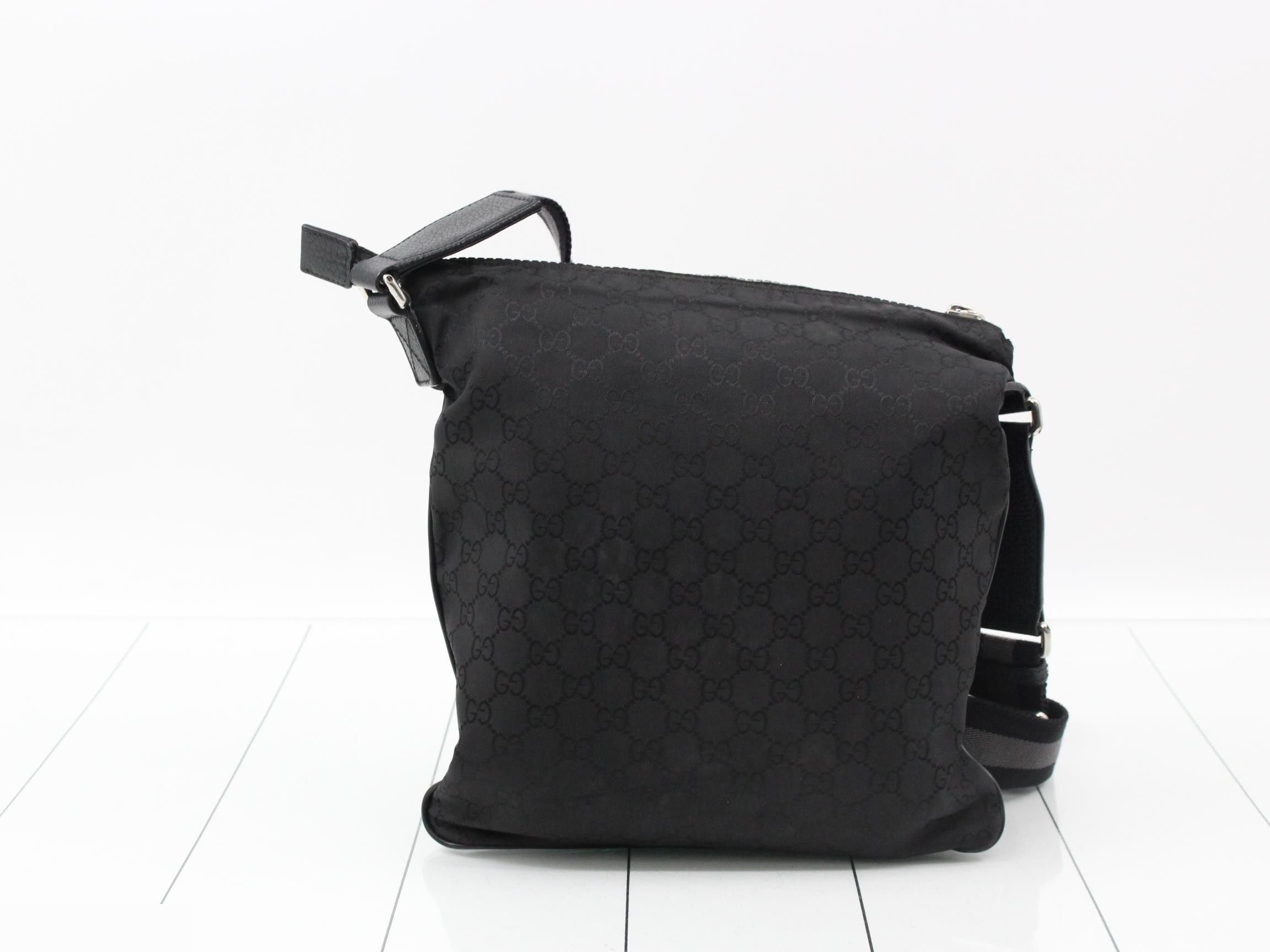 Nylon shoulder bag — view 2
