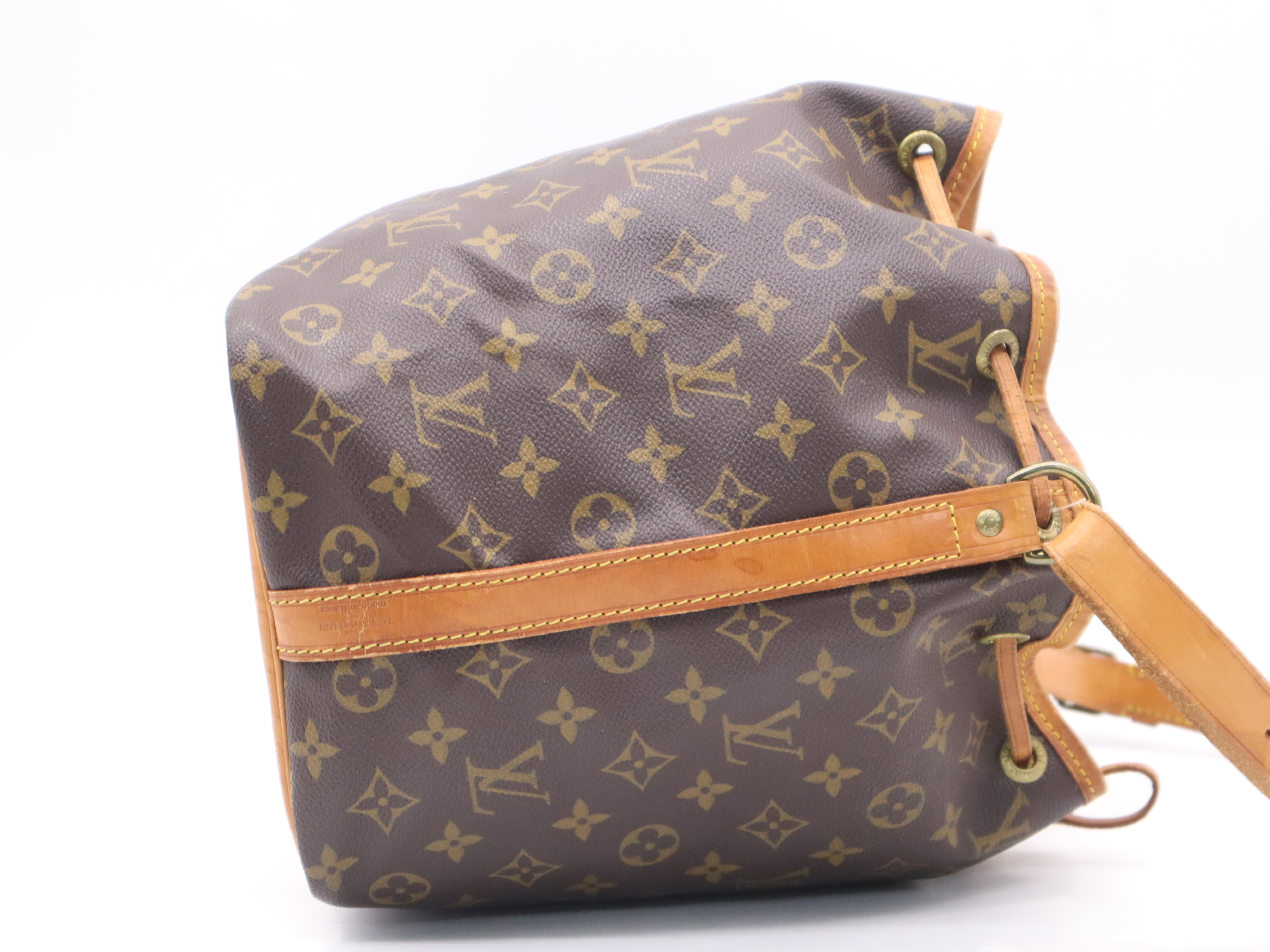 M40818 Monogram Petit Noé Shoulder Bag — view 5