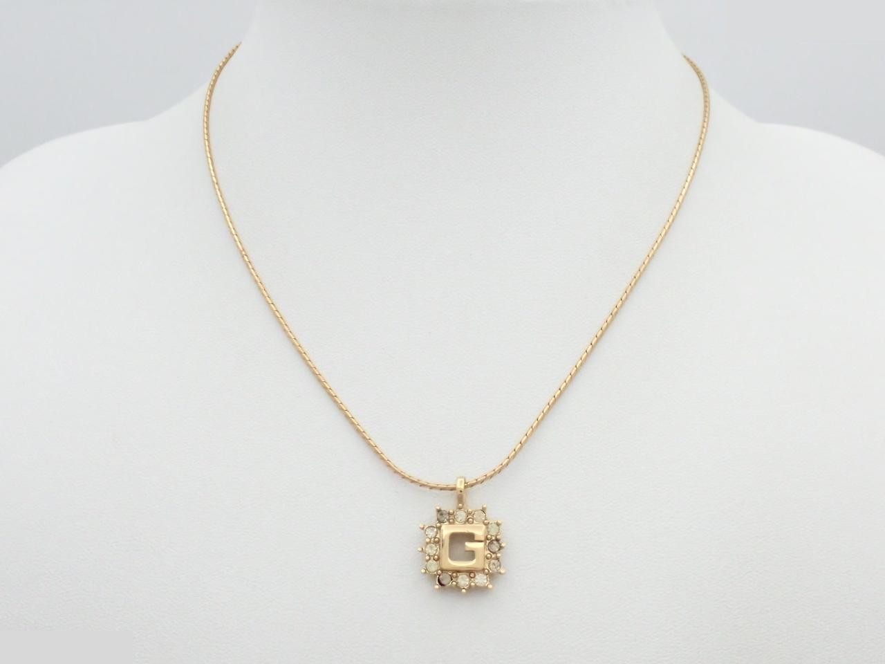 Necklace: Neck circumference approximately 37 cm — view 3