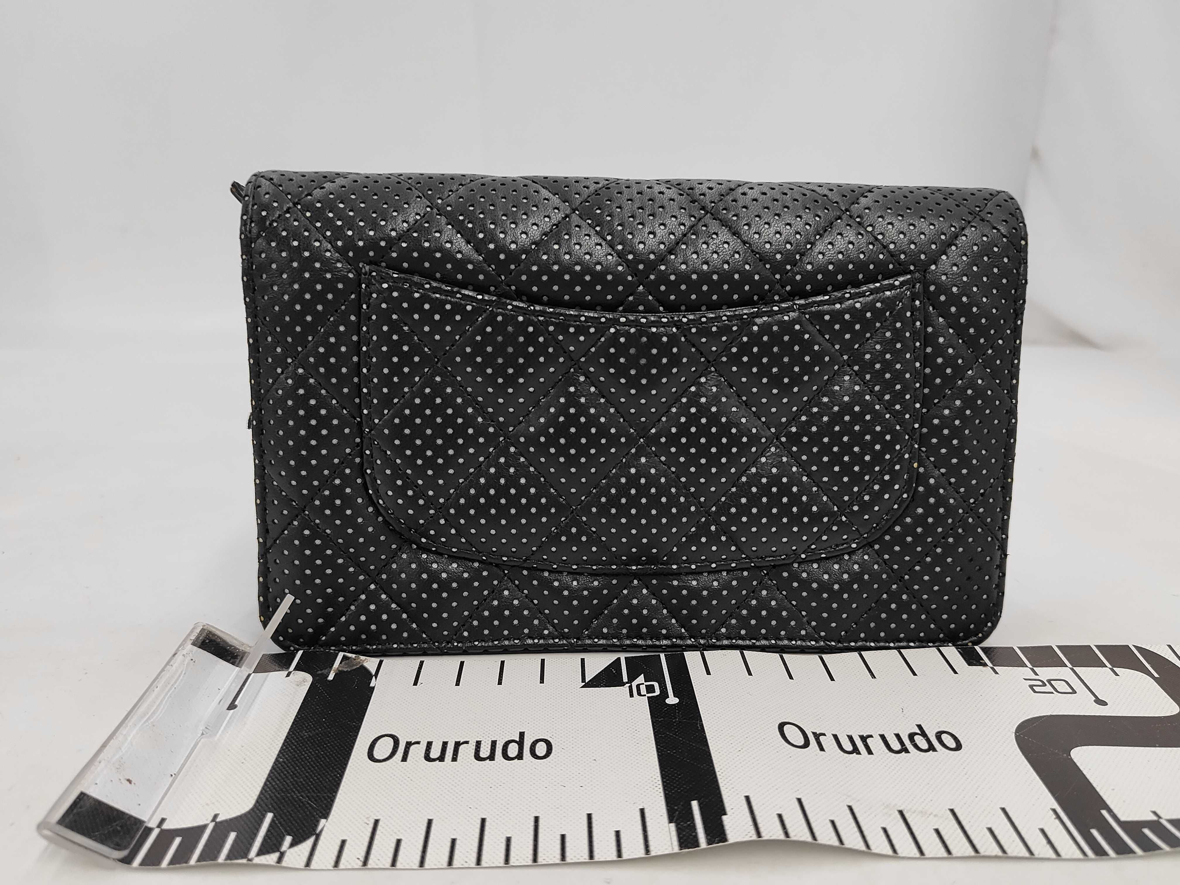 wallet — view 2