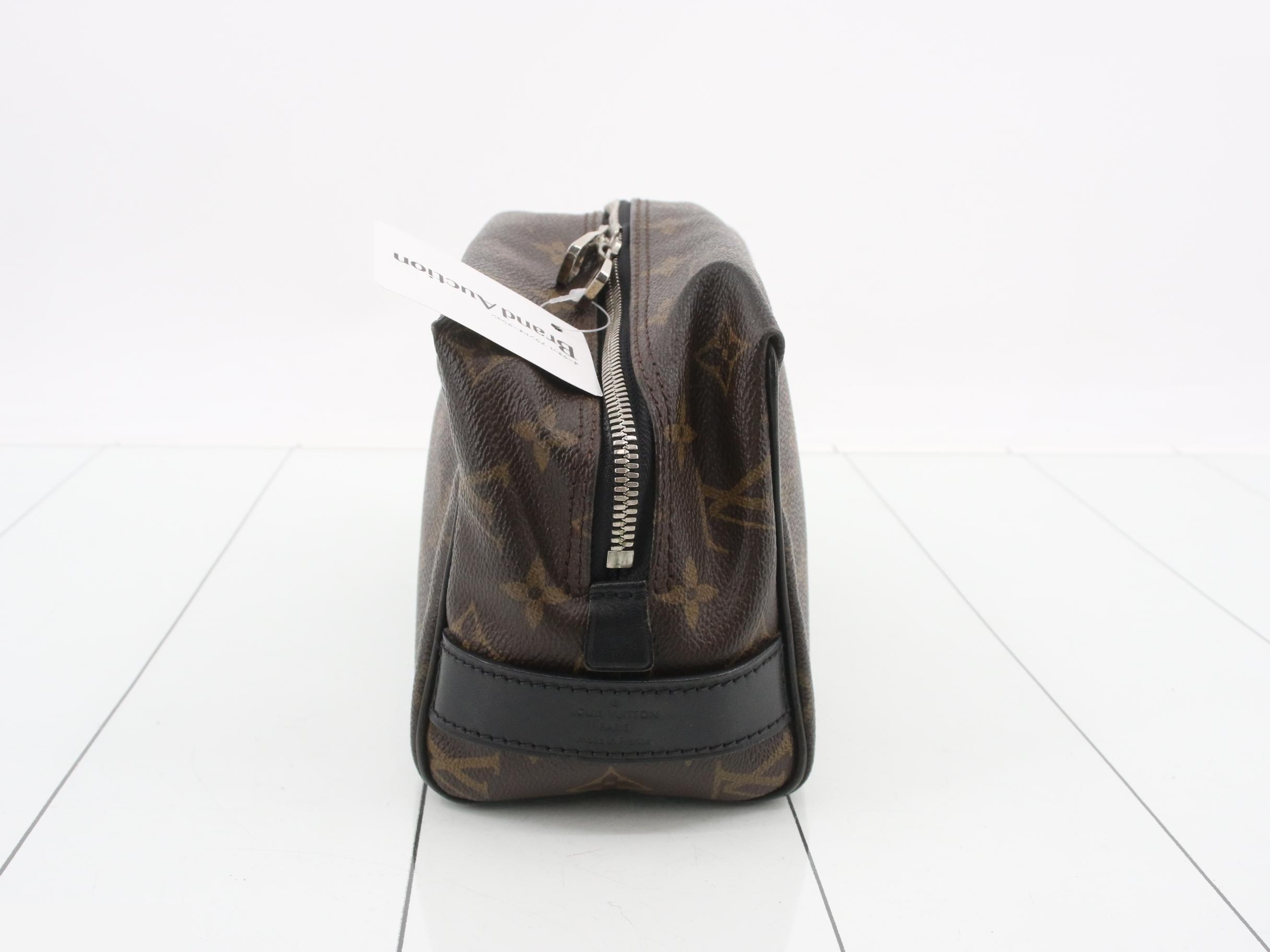 Monogram Macassar Trousse Toilette M40378 — view 3