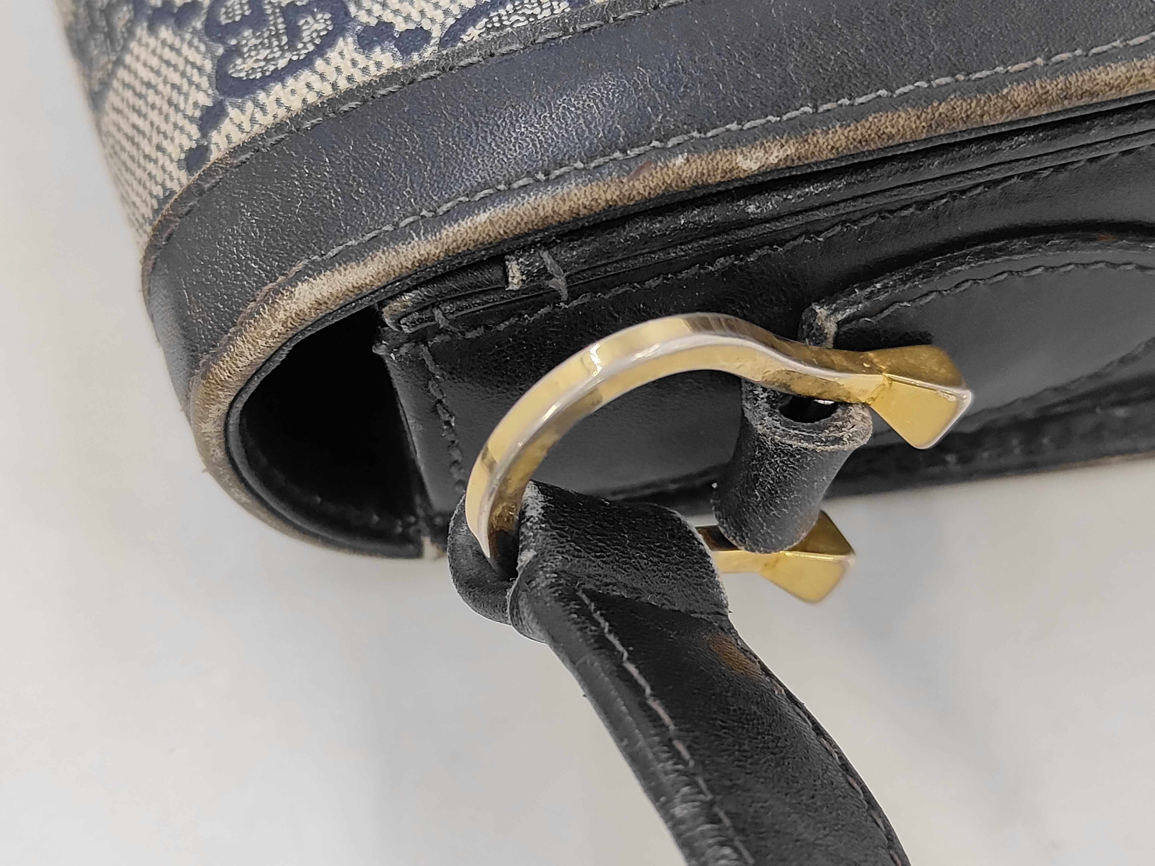 Old GG Shoulder Bag — view 7