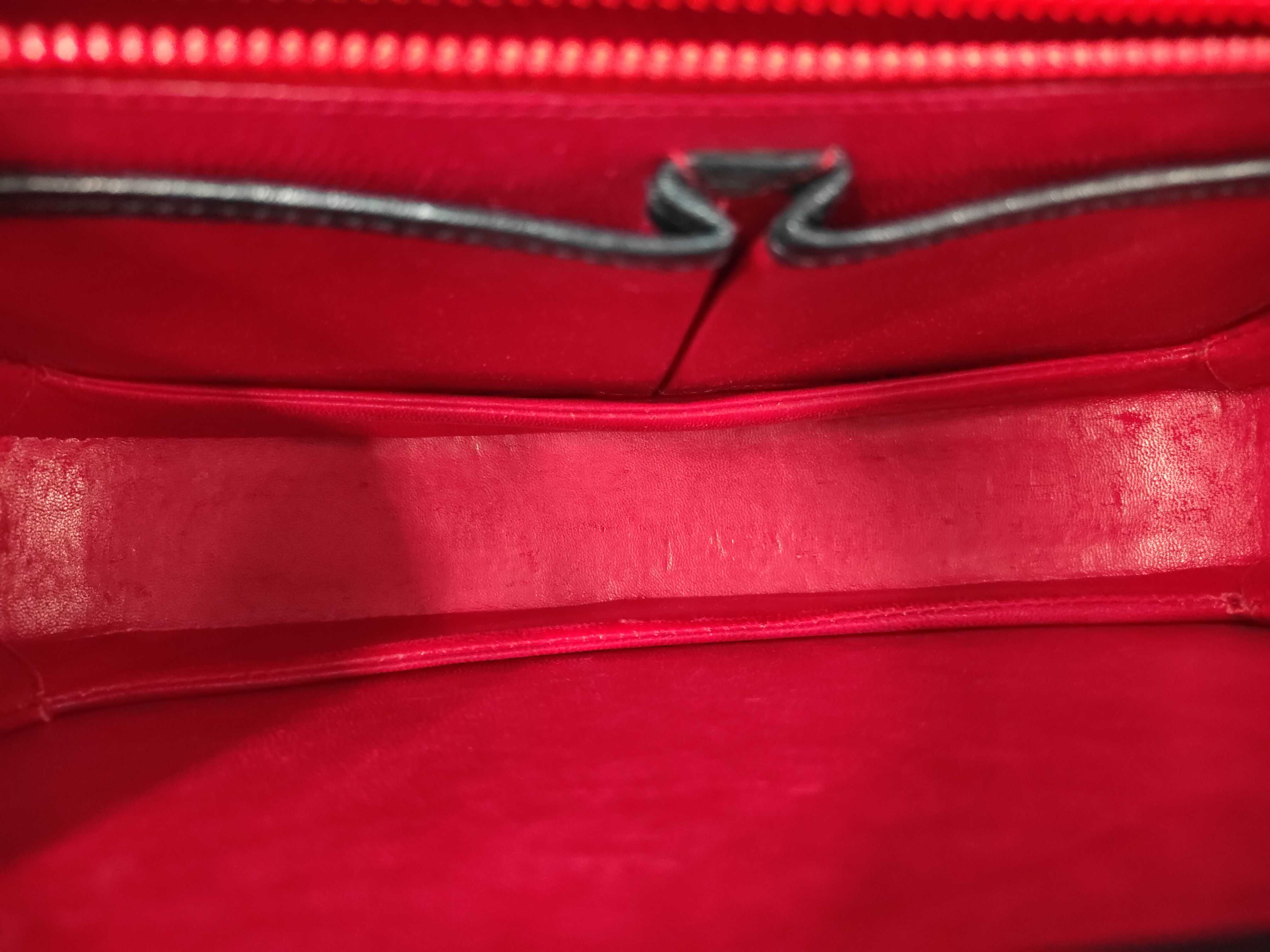 Old GG Shoulder Bag — view 9