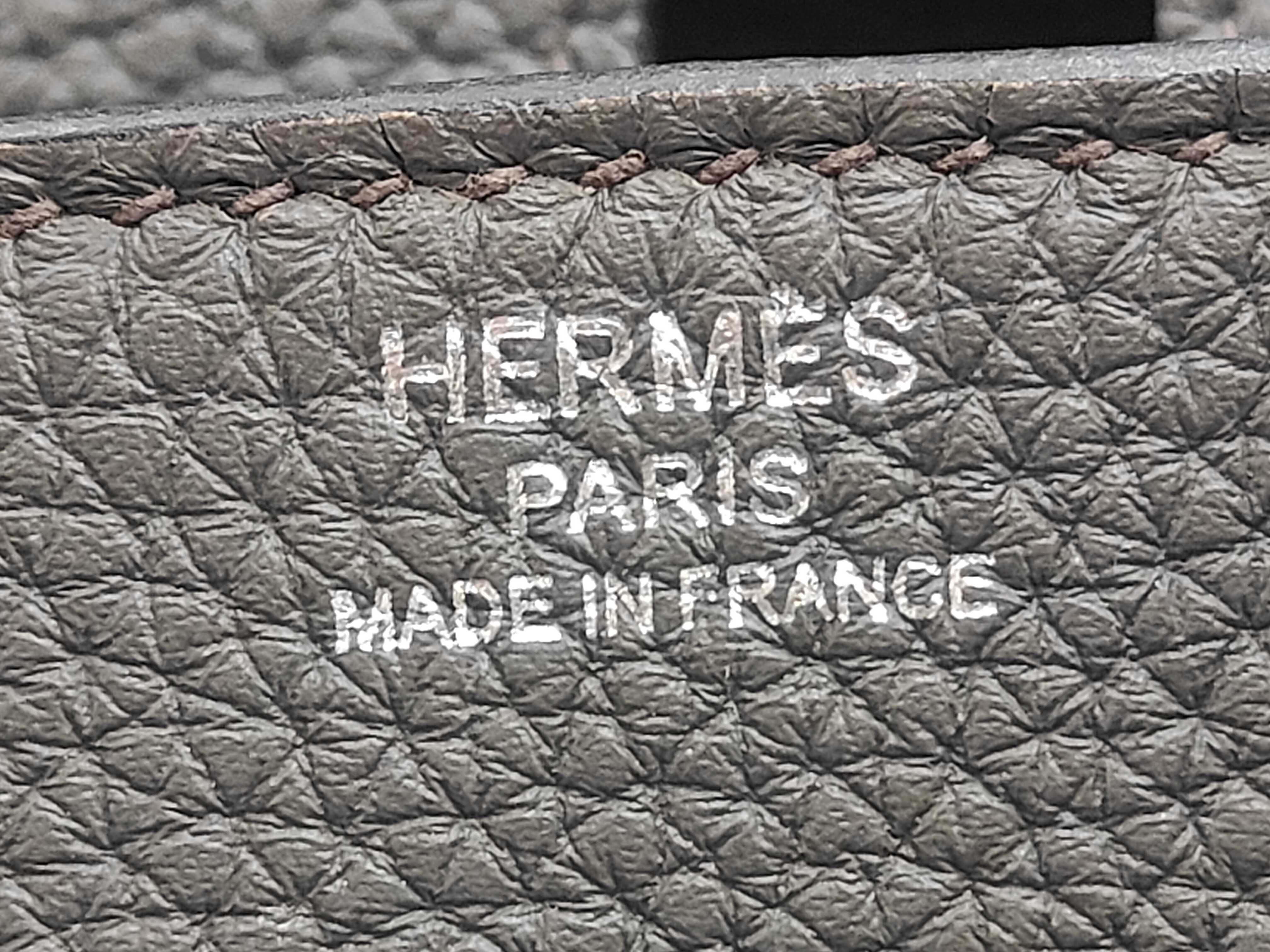 Birkin 25 Togo Leather, Y Stamp (Manufactured in 2020), Etoupe Leather x Silver Hardware, Handbag — view 11