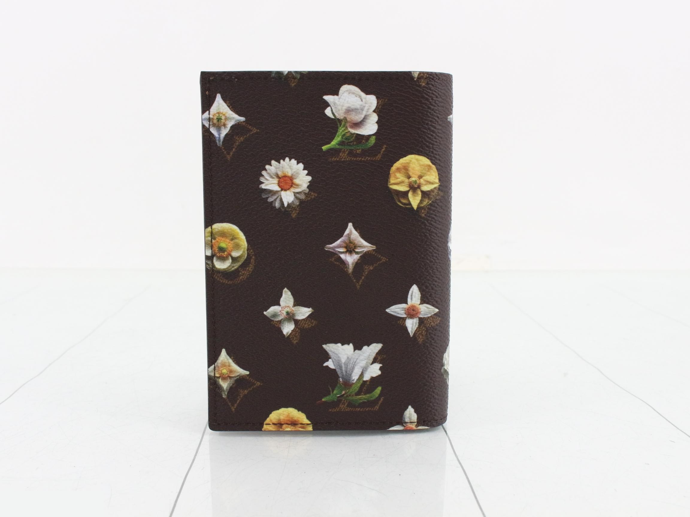 Flower Passport Case — view 2