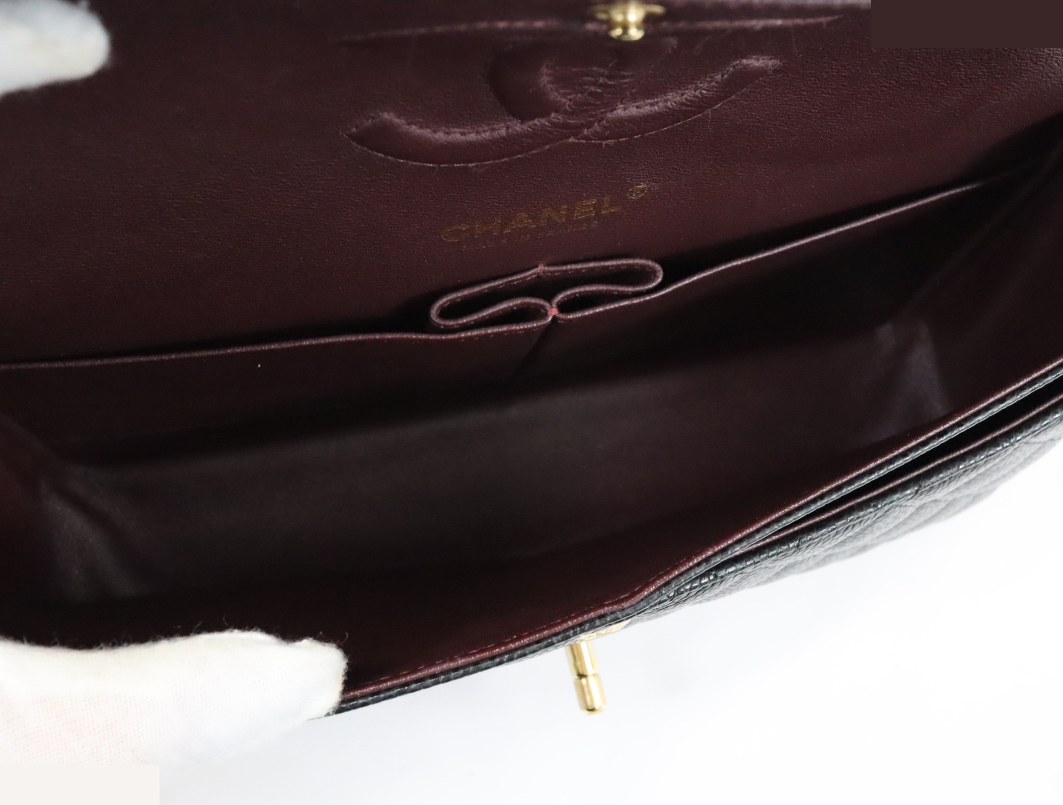 Matelassé 25, caviar leather, double flap, serial number 31 series. — view 11