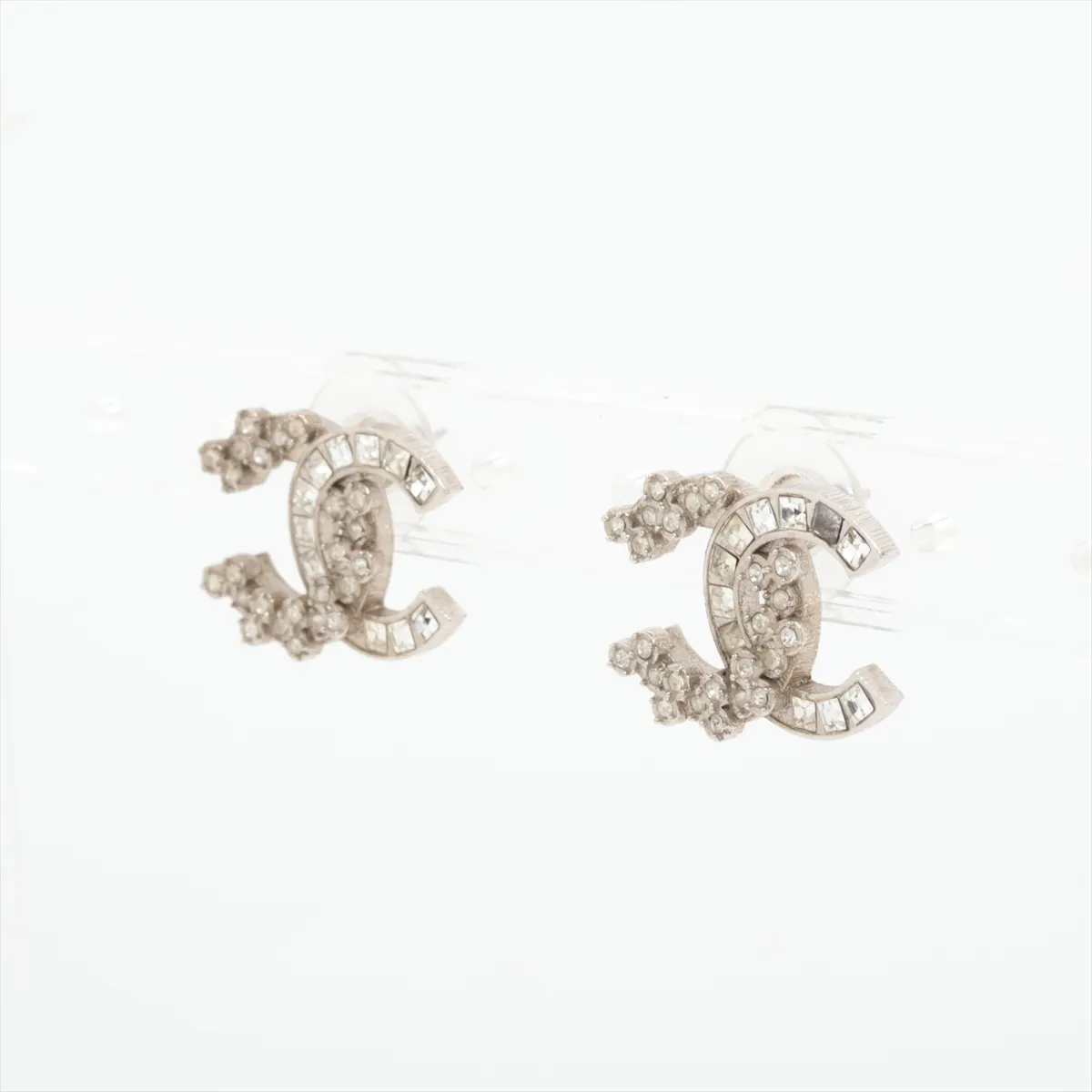 Coco B19V Earrings (Pair) GP x Rhinestone Silver. — view 3