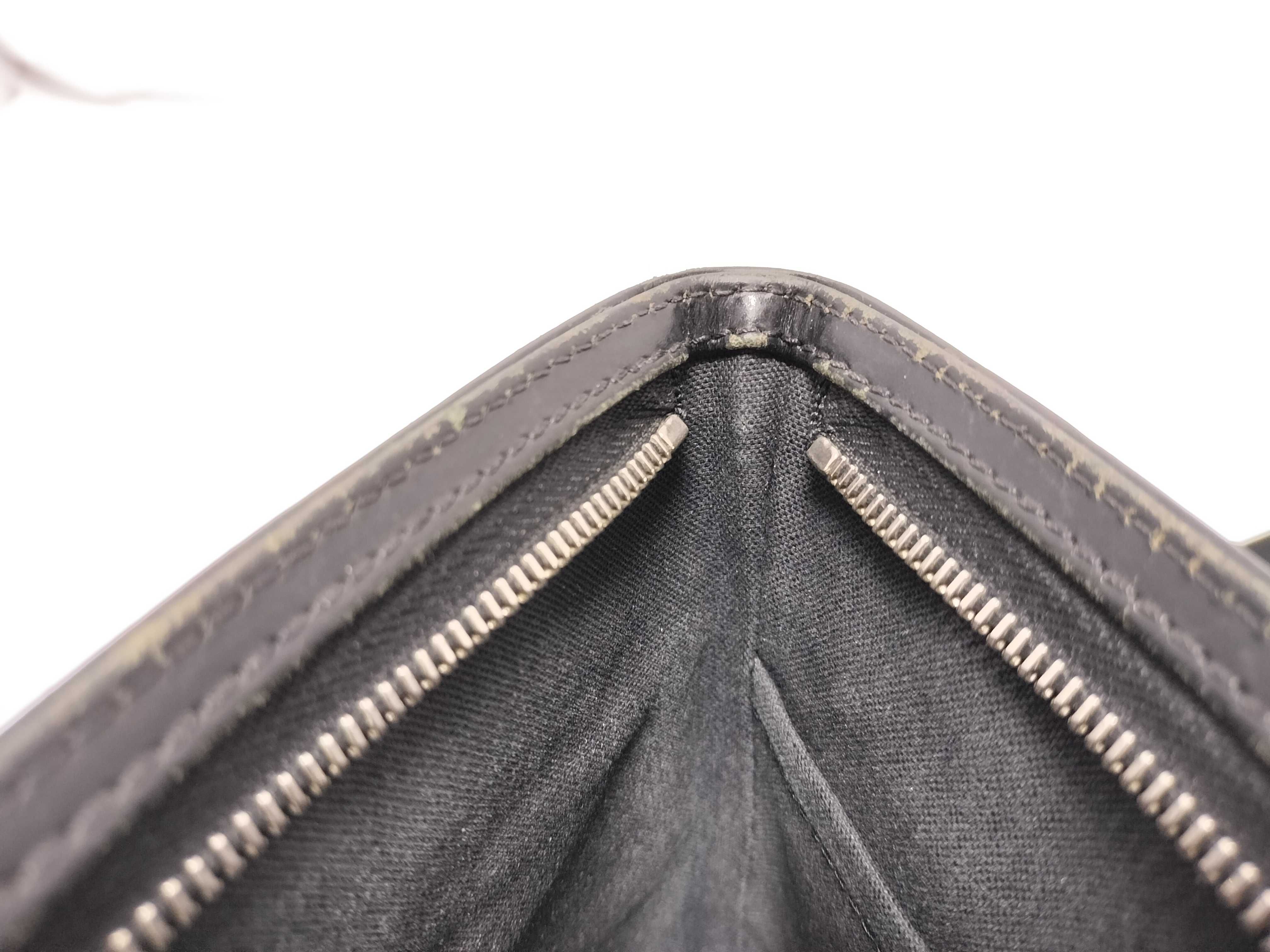 Damier Graphite Thomas Shoulder Bag — view 13