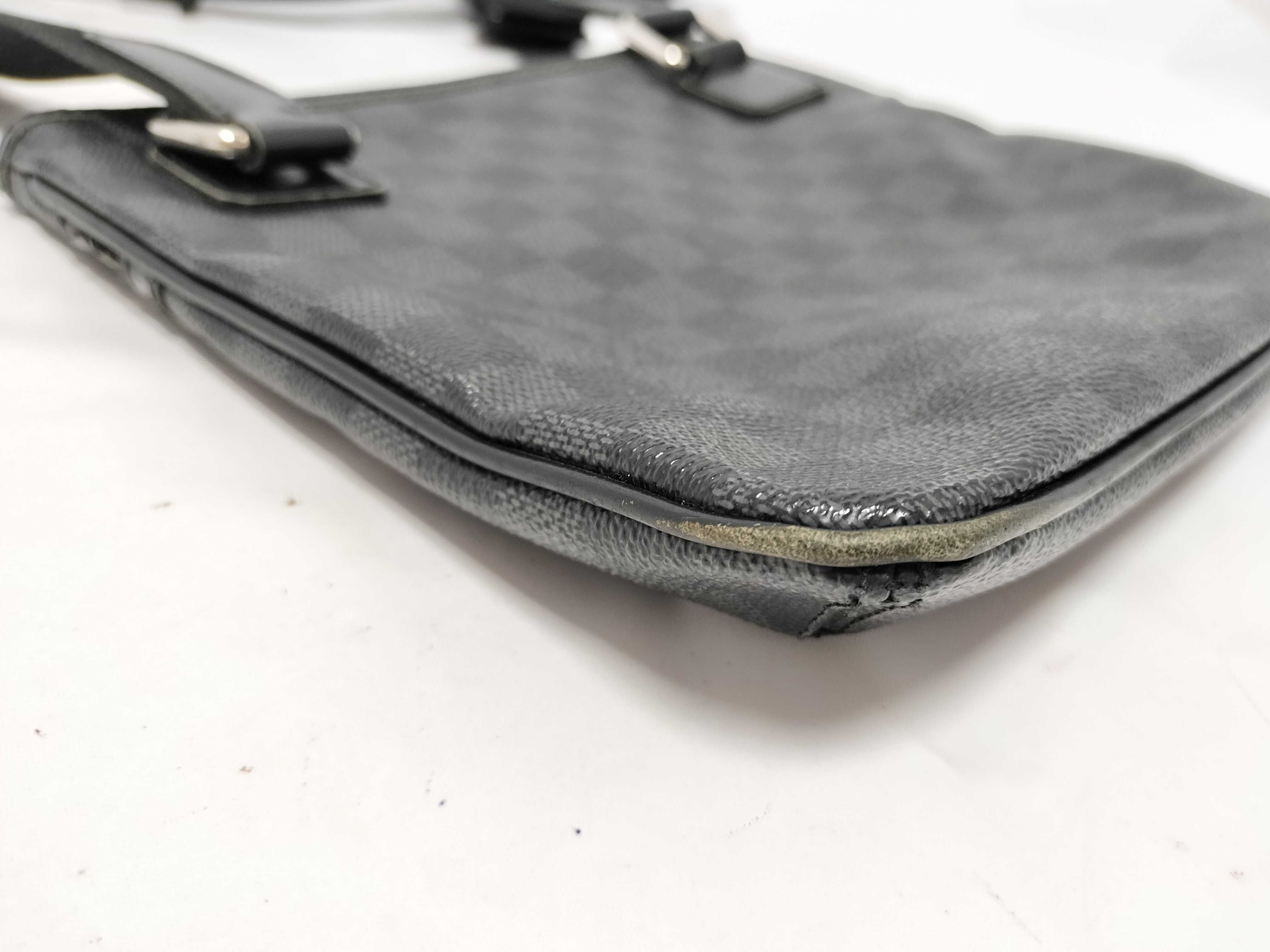 Damier Graphite Thomas Shoulder Bag — view 10