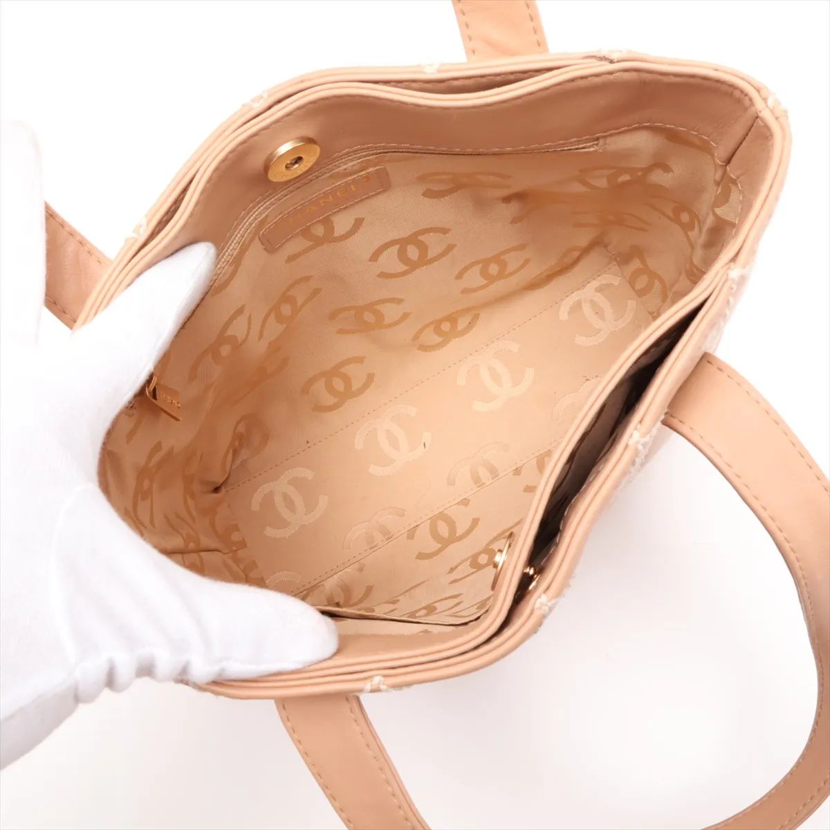 Wild Stitch Lambskin Handbag, Beige, Gold Hardware, 7982154, Series 7 — view 7