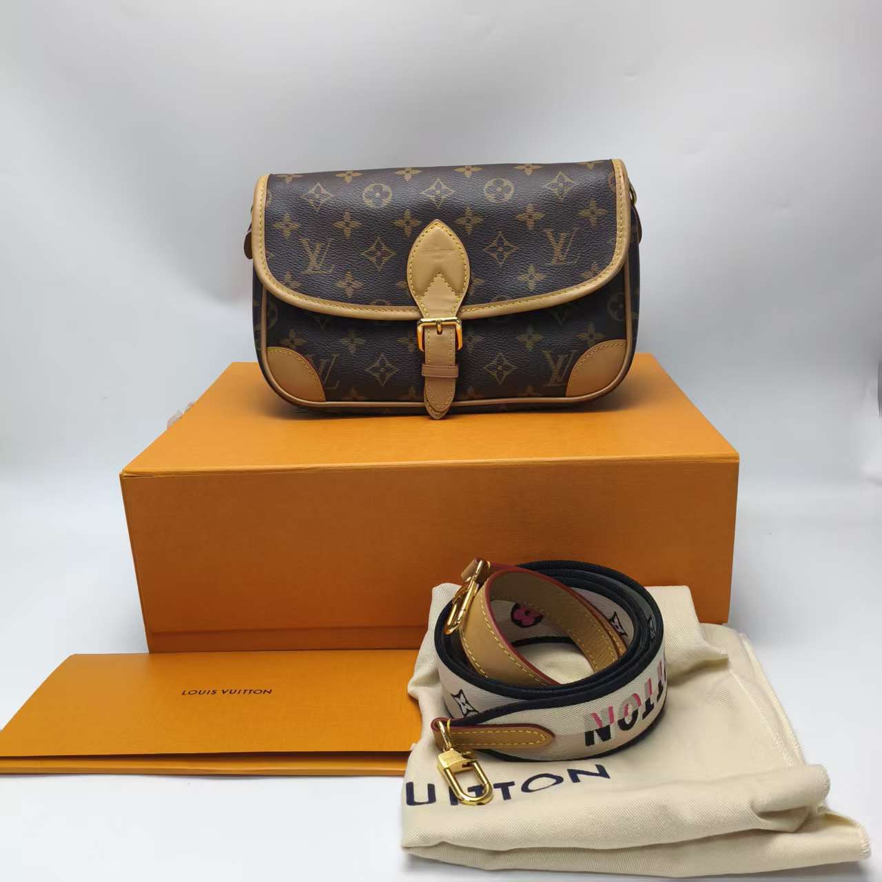 【*Shipped from: China*】LOUIS VUITTON PU Shoulder Bag — view 2