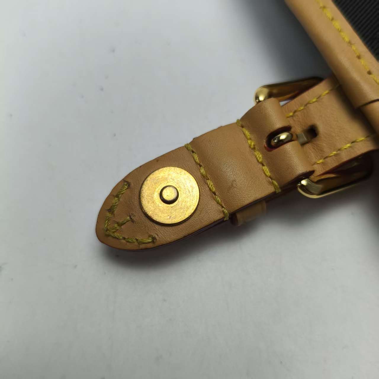 【*Shipped from: China*】LOUIS VUITTON PU Shoulder Bag — view 15