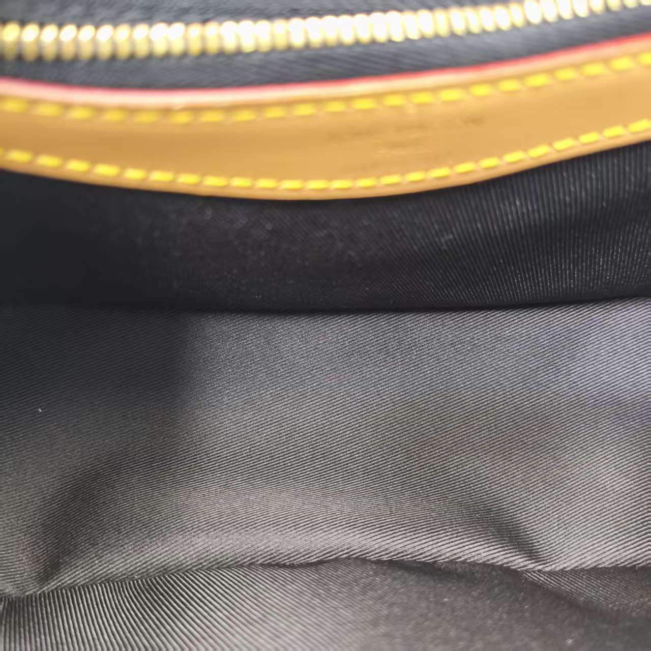 【*Shipped from: China*】LOUIS VUITTON PU Shoulder Bag — view 7