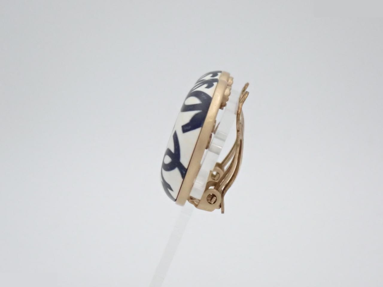Coco Mark Gold Earrings 02P — view 3