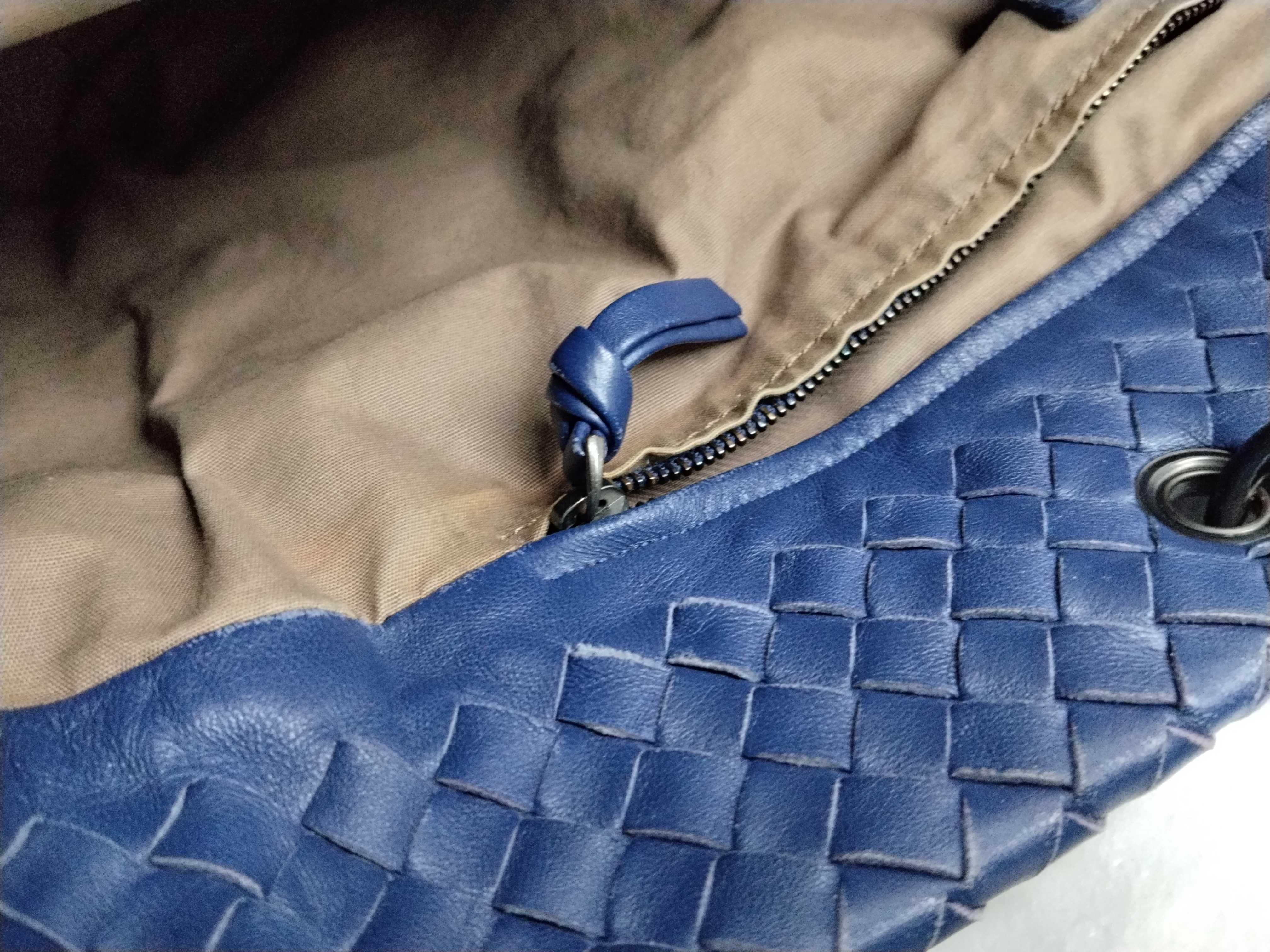 Intrecciato Hardware Tote Bag — view 12