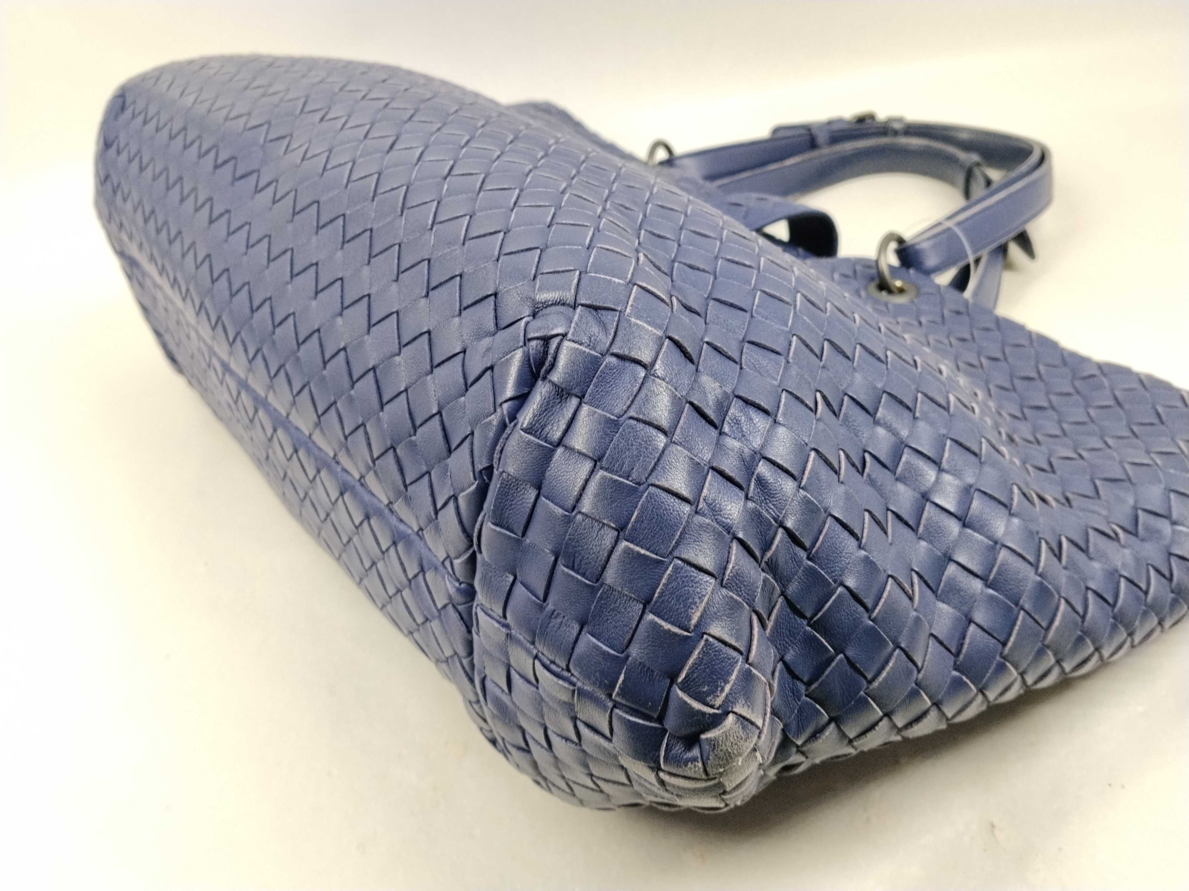 Intrecciato Hardware Tote Bag — view 6