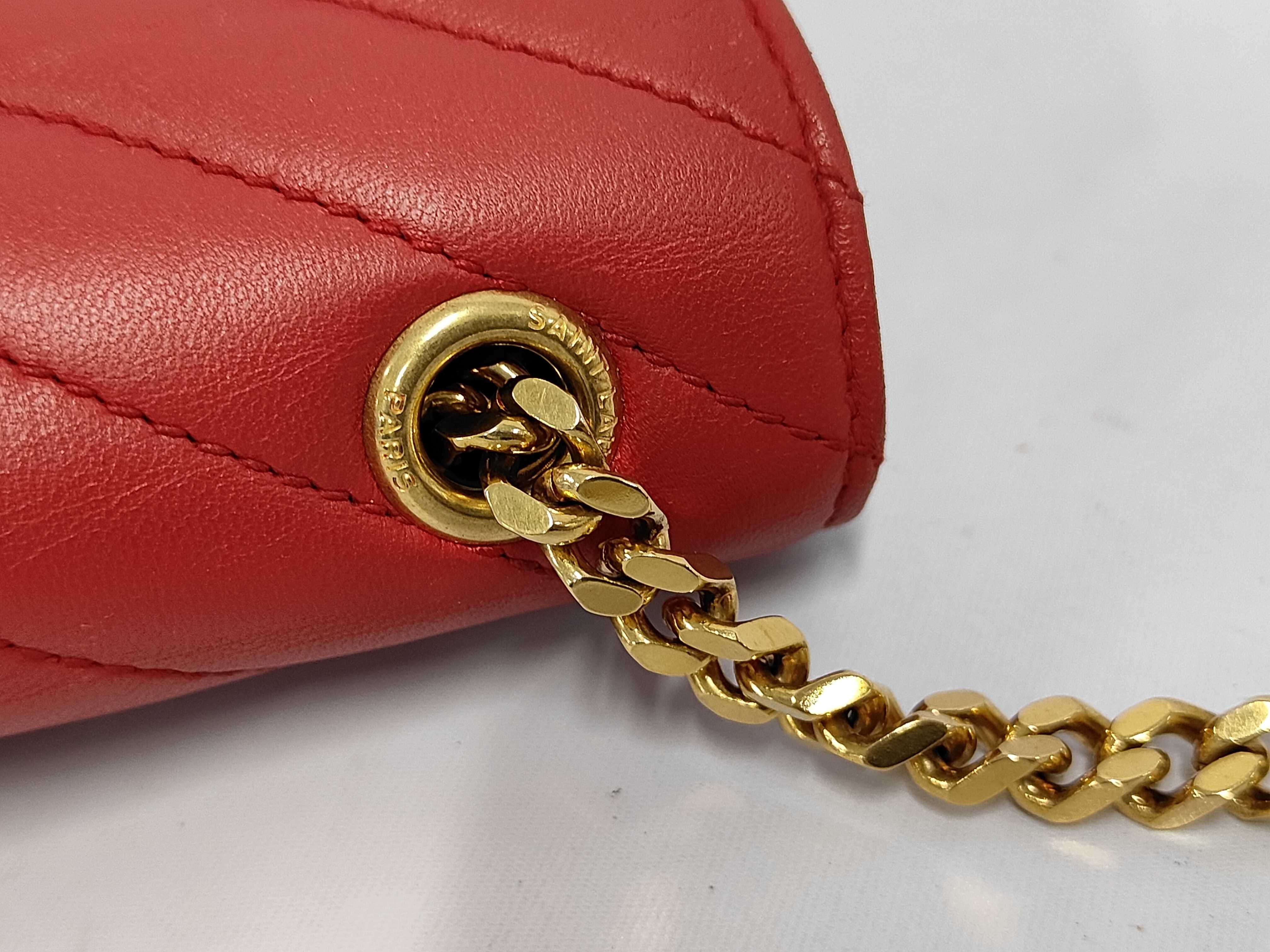 V-stitch 381668 Red Leather Chain Shoulder Bag — view 7