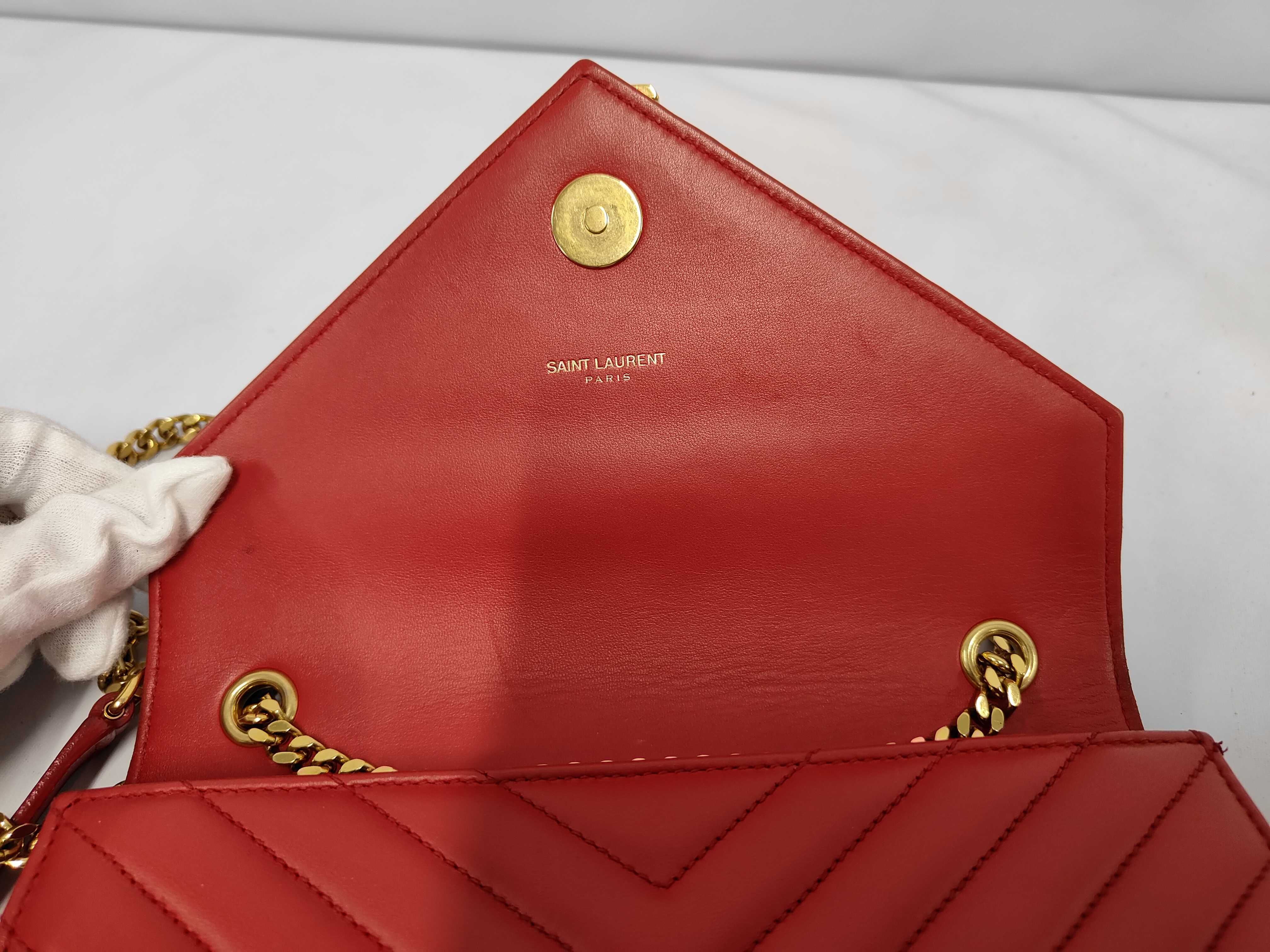 V-stitch 381668 Red Leather Chain Shoulder Bag — view 10