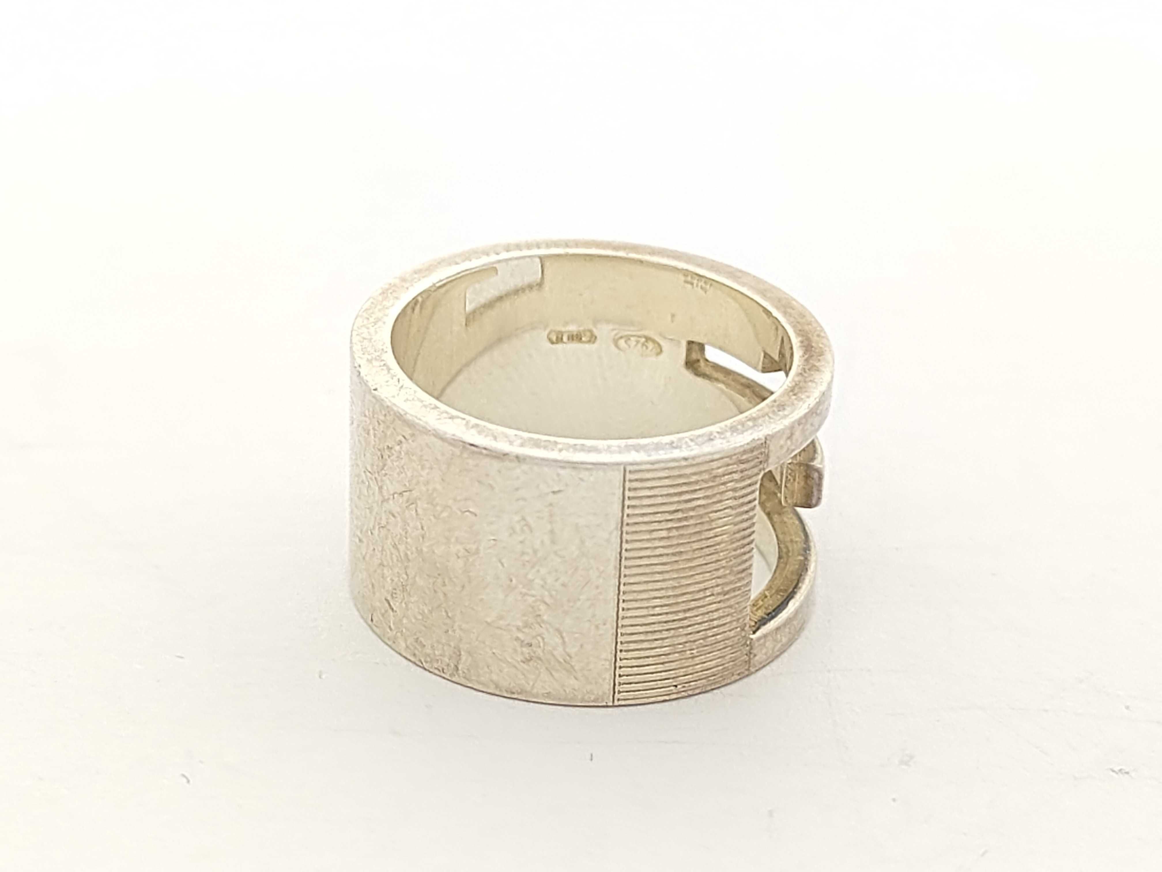 G-ring — view 3