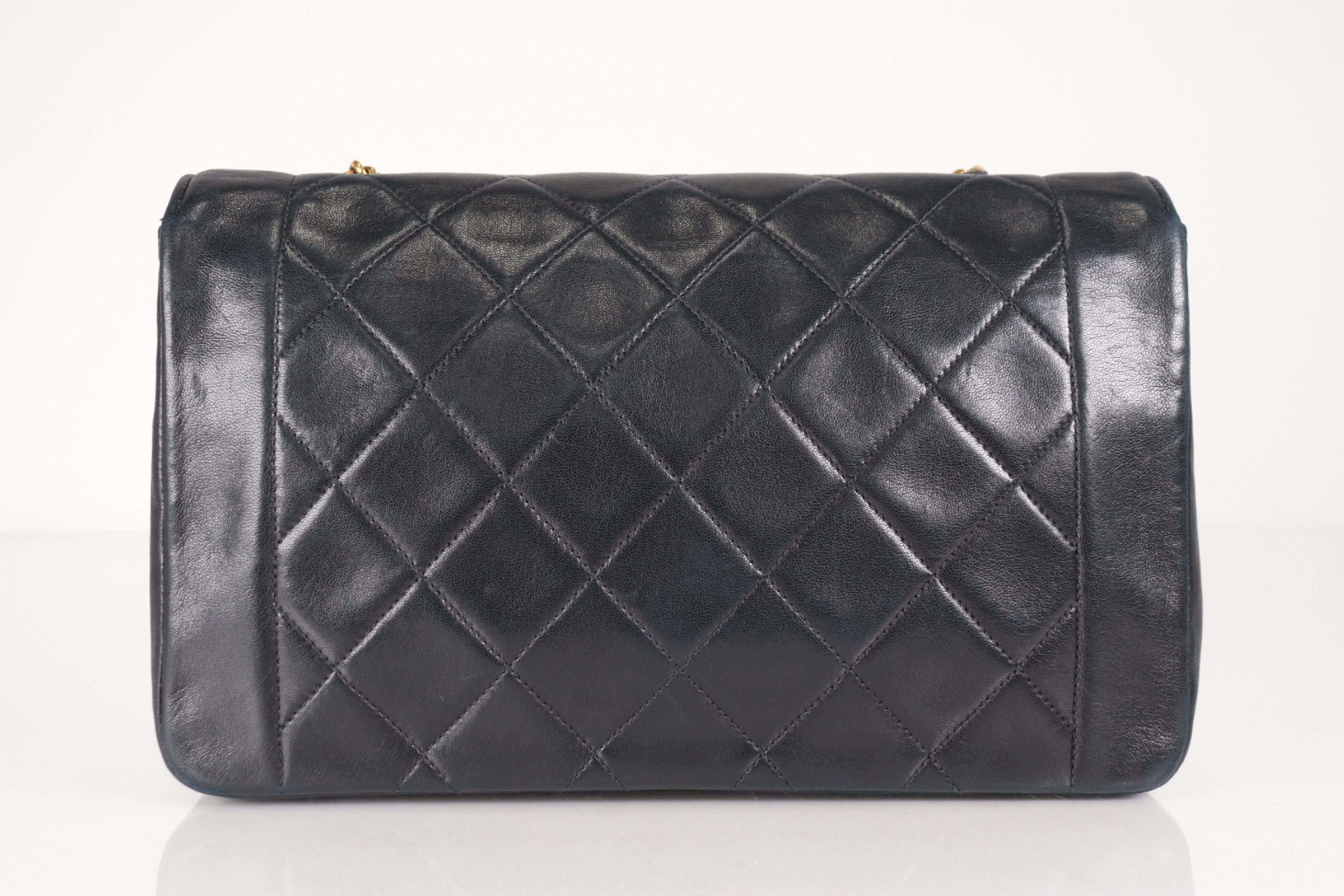 Diana 25 Lambskin Chain Shoulder Bag (Serial No. 2) — view 2