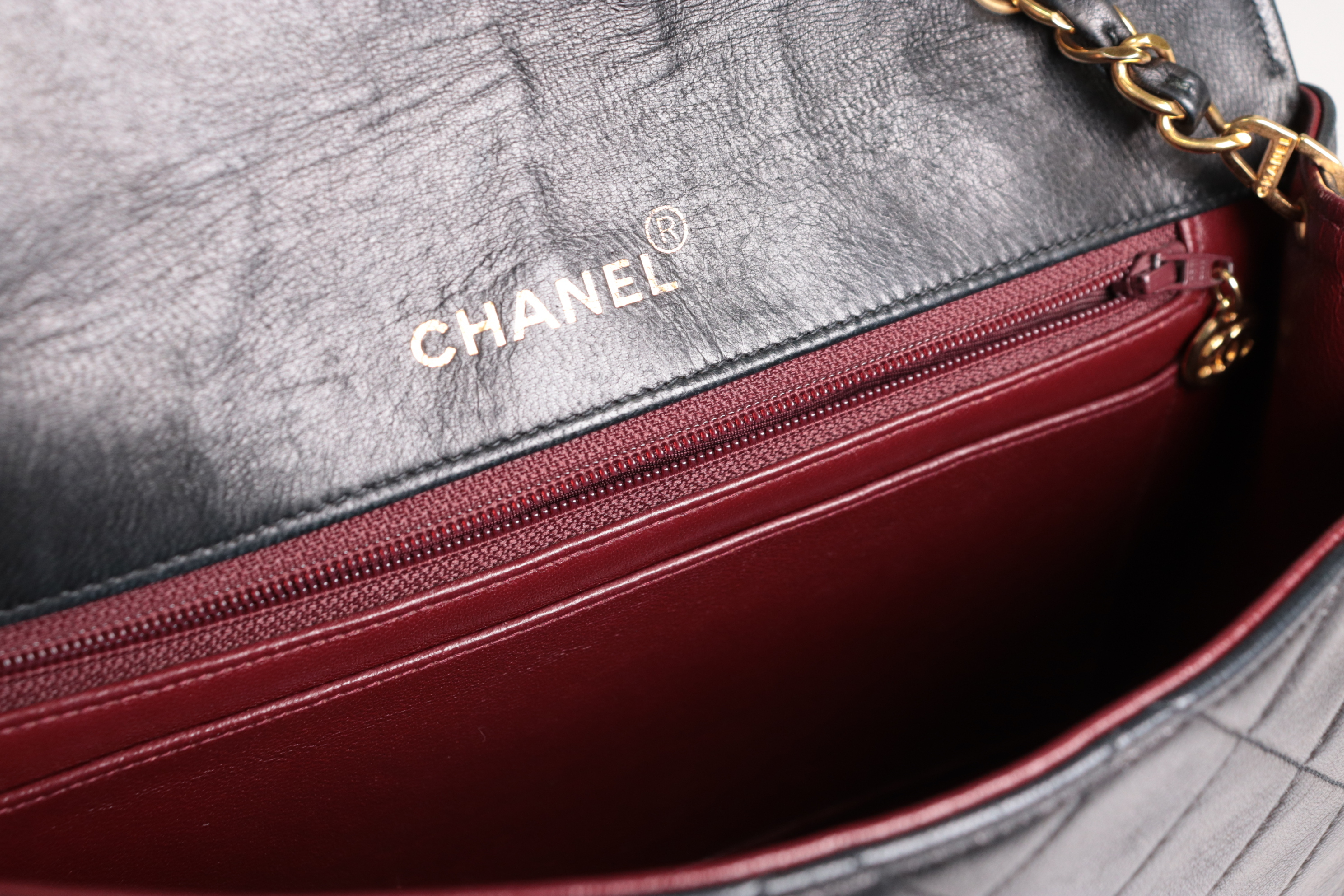 Diana 25 Lambskin Chain Shoulder Bag (Serial No. 2) — view 9