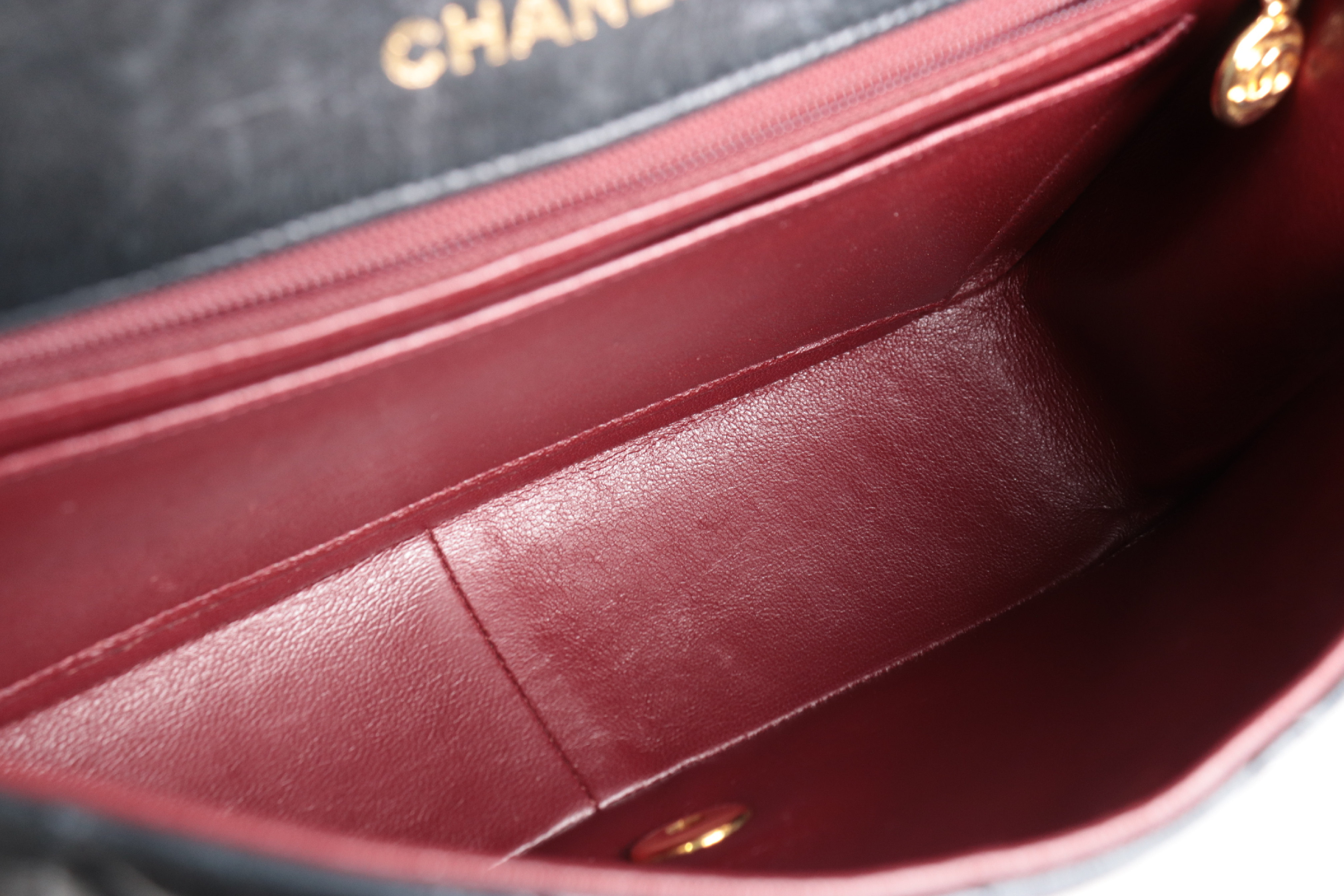 Diana 25 Lambskin Chain Shoulder Bag (Serial No. 2) — view 10