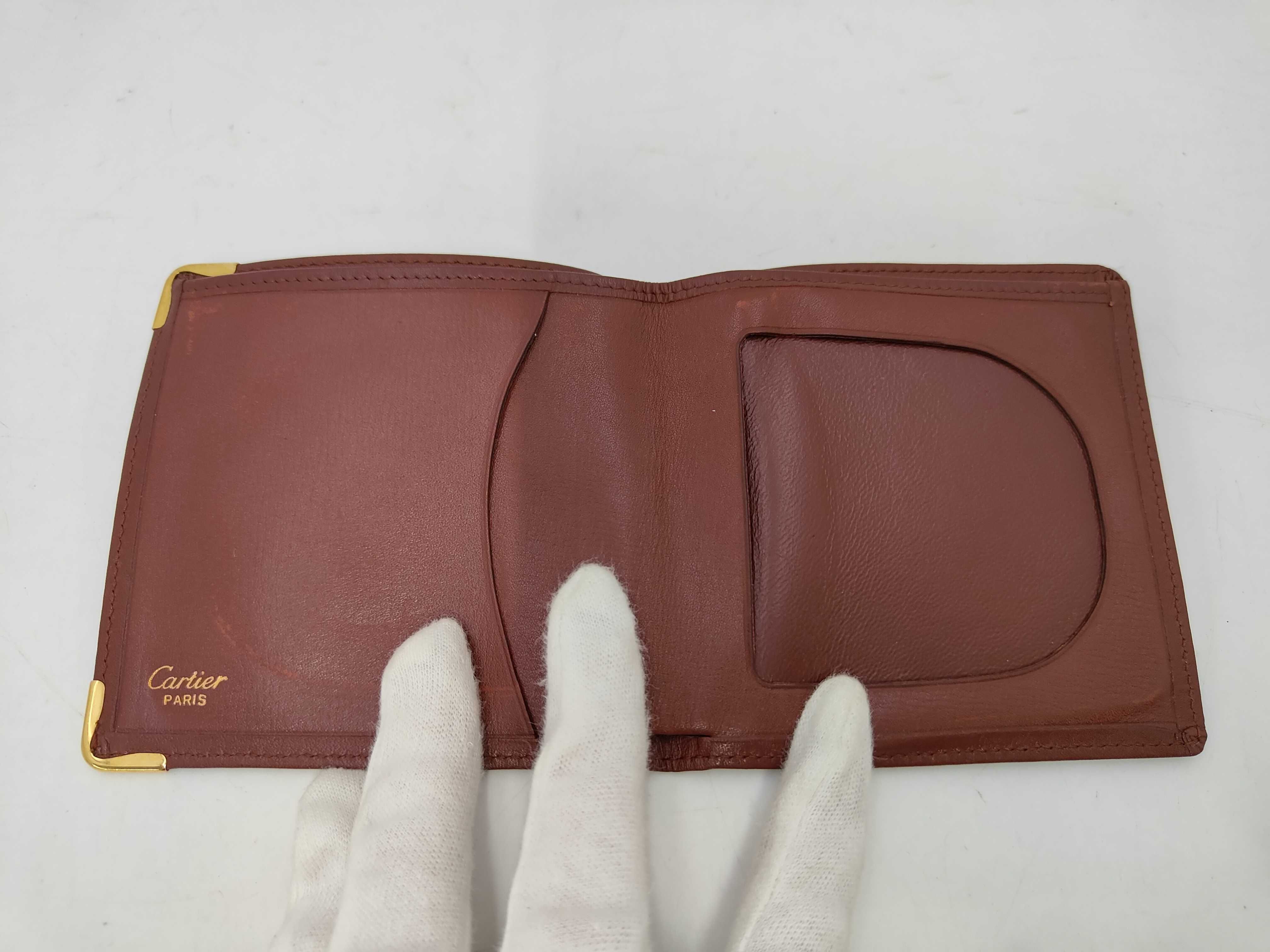 wallets and small items — view 8