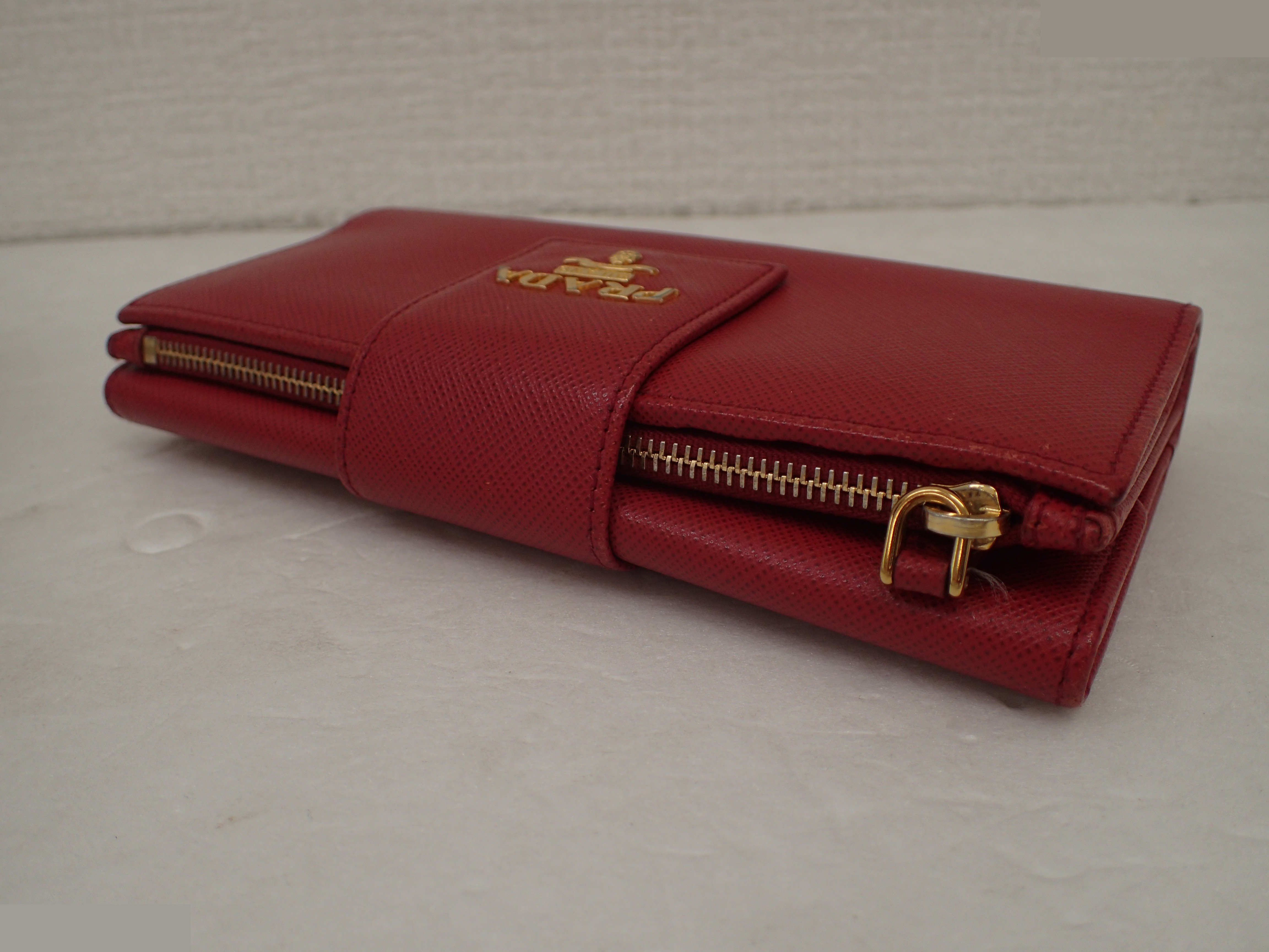 Saffiano Metal Bi-fold Long Wallet — view 4