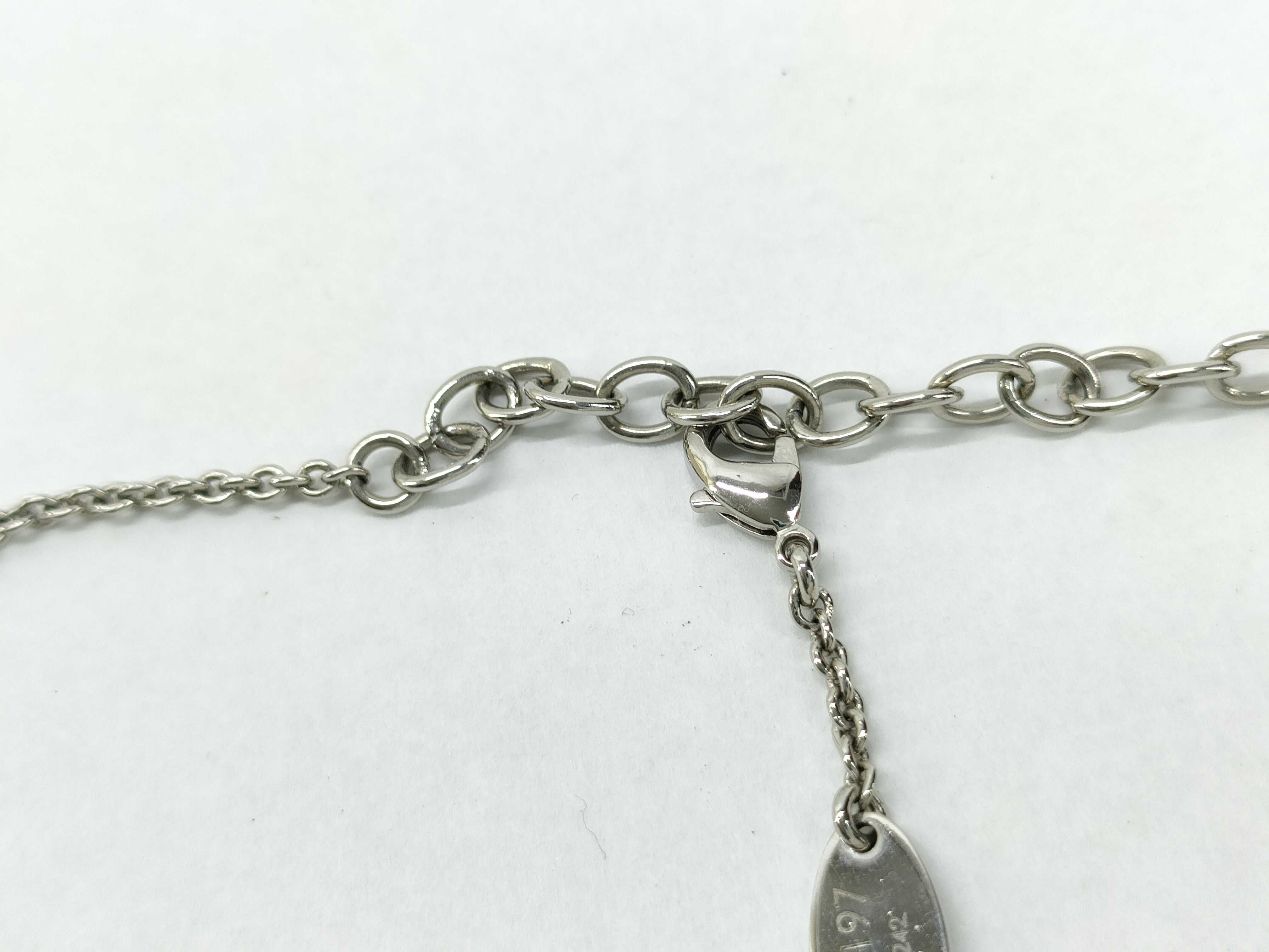 M63197 Louis Vuitton Essential Necklace — view 4