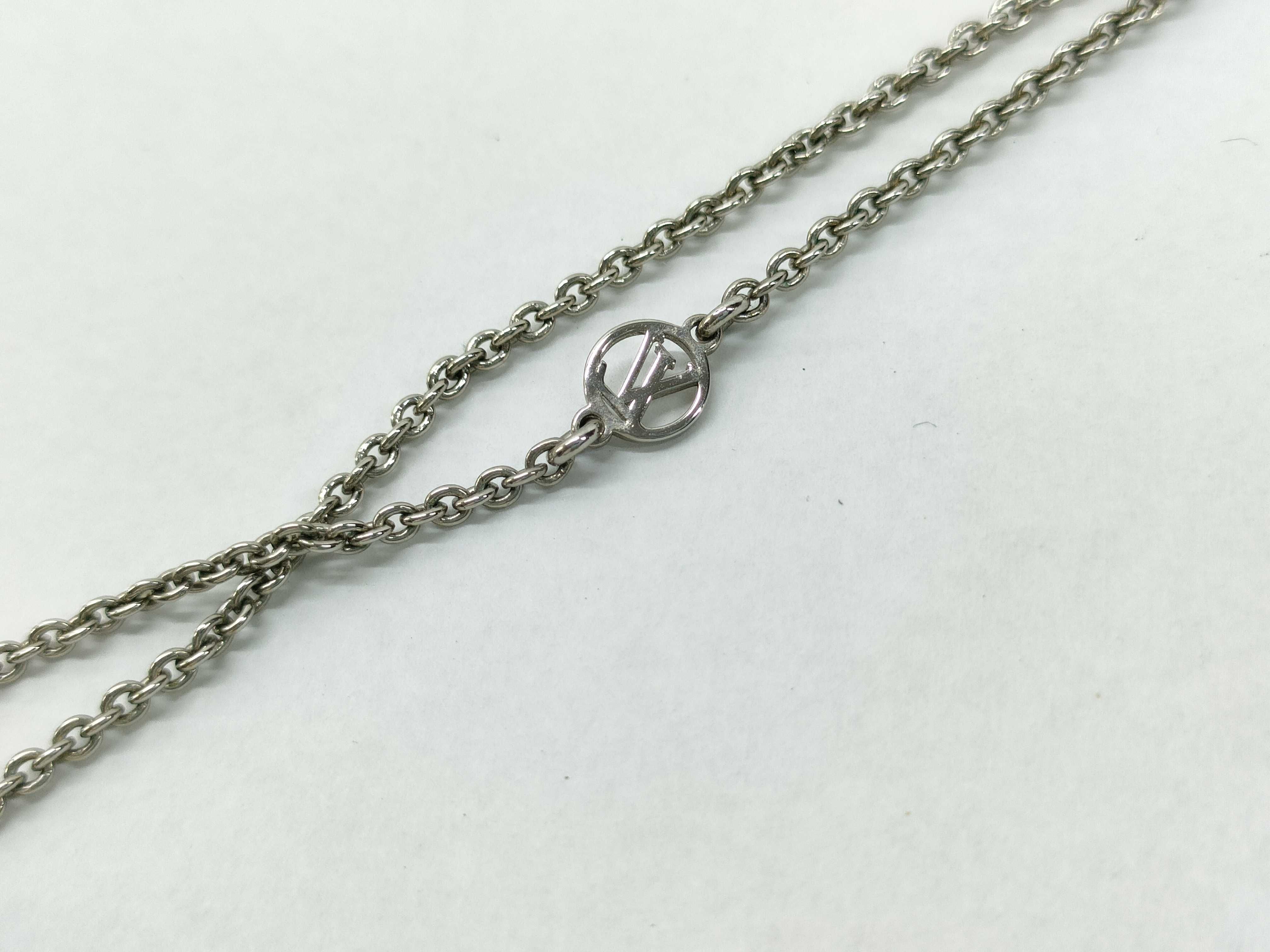 M63197 Louis Vuitton Essential Necklace — view 10