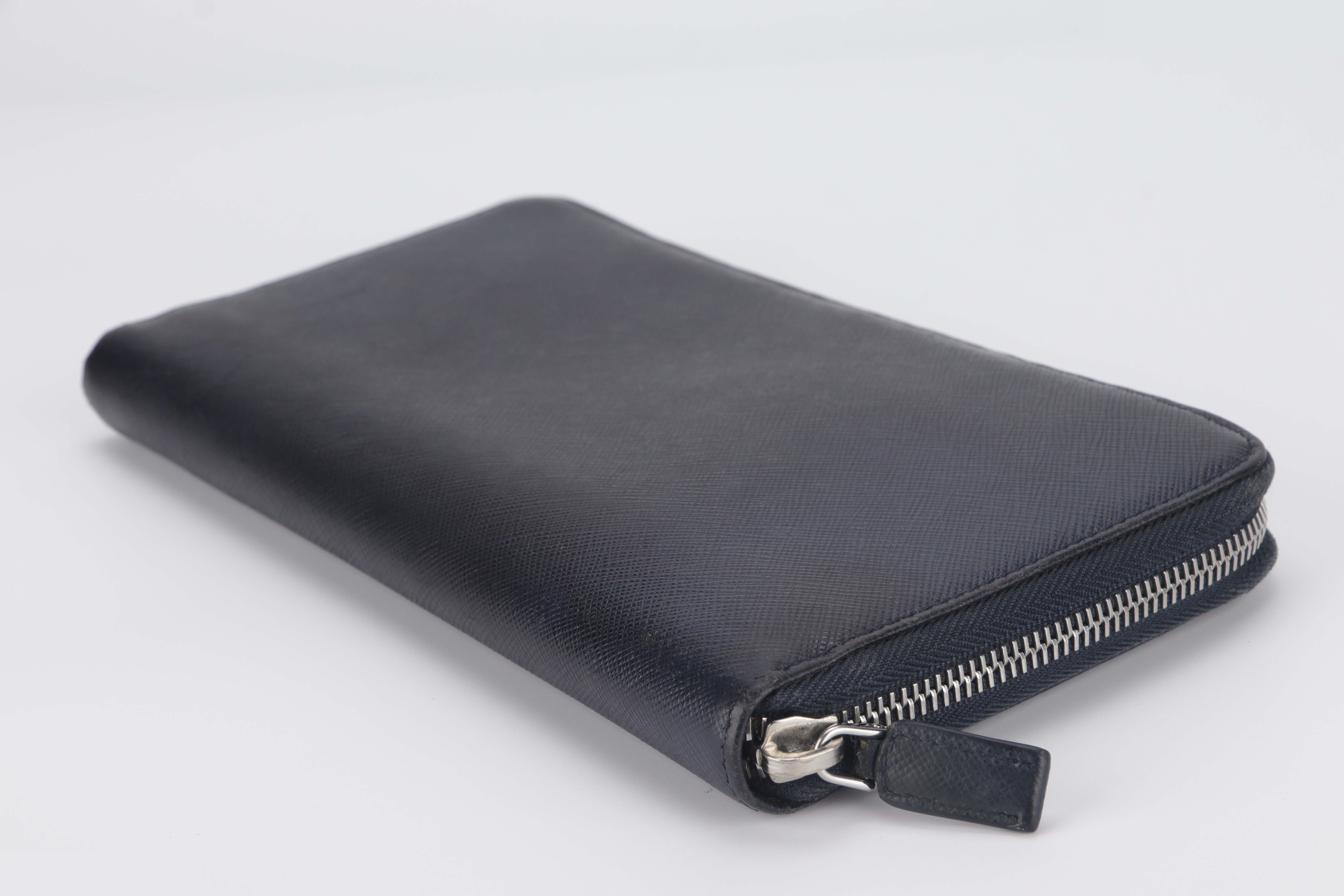 TAIGA SAFFIANO BLACK LONG WALLET — view 4