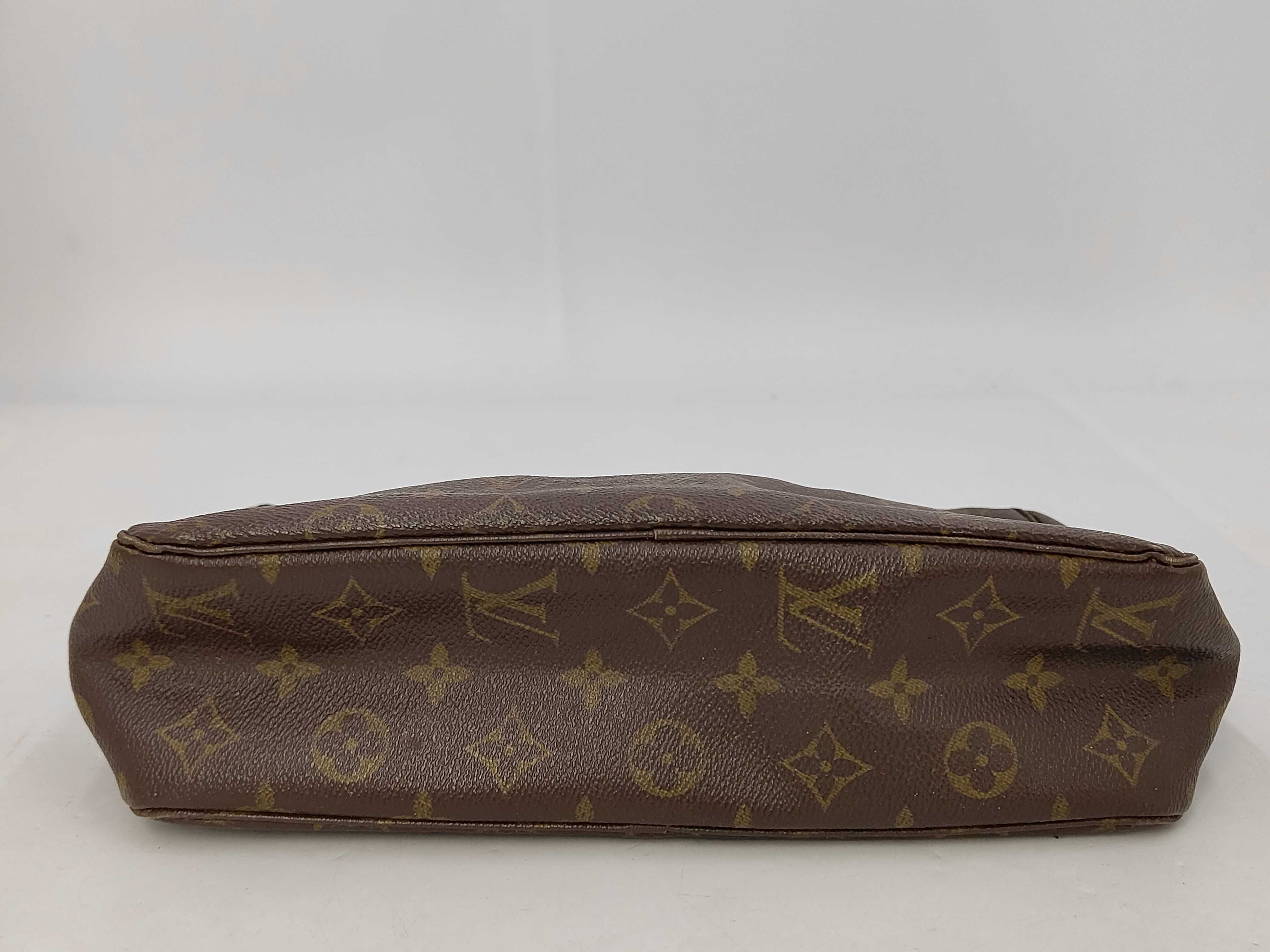 Monogram M47522 Troussard Toilette 28 Second Bag Pouch — view 4