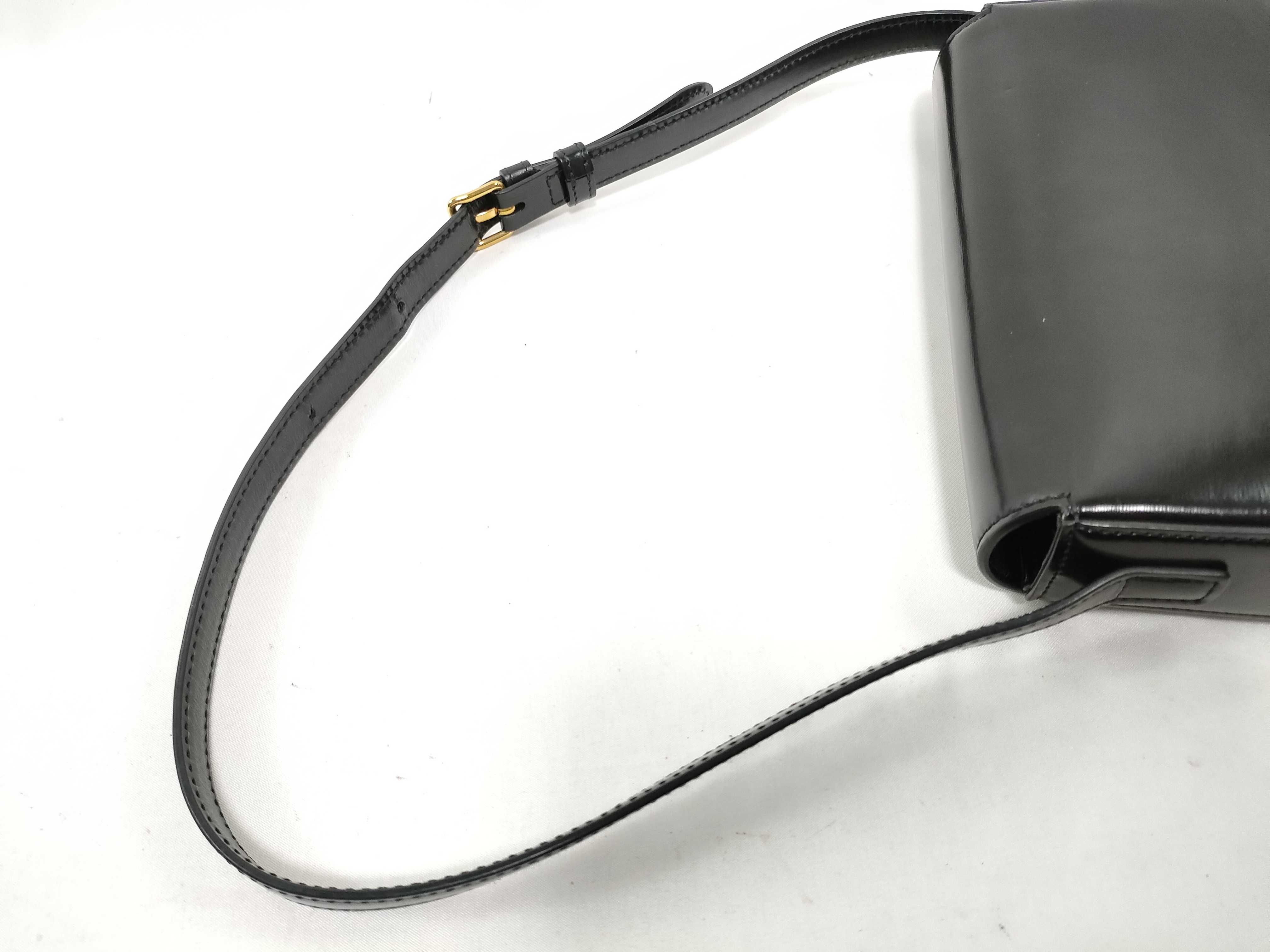 Triomphe Teen Leather Shoulder Bag — view 5