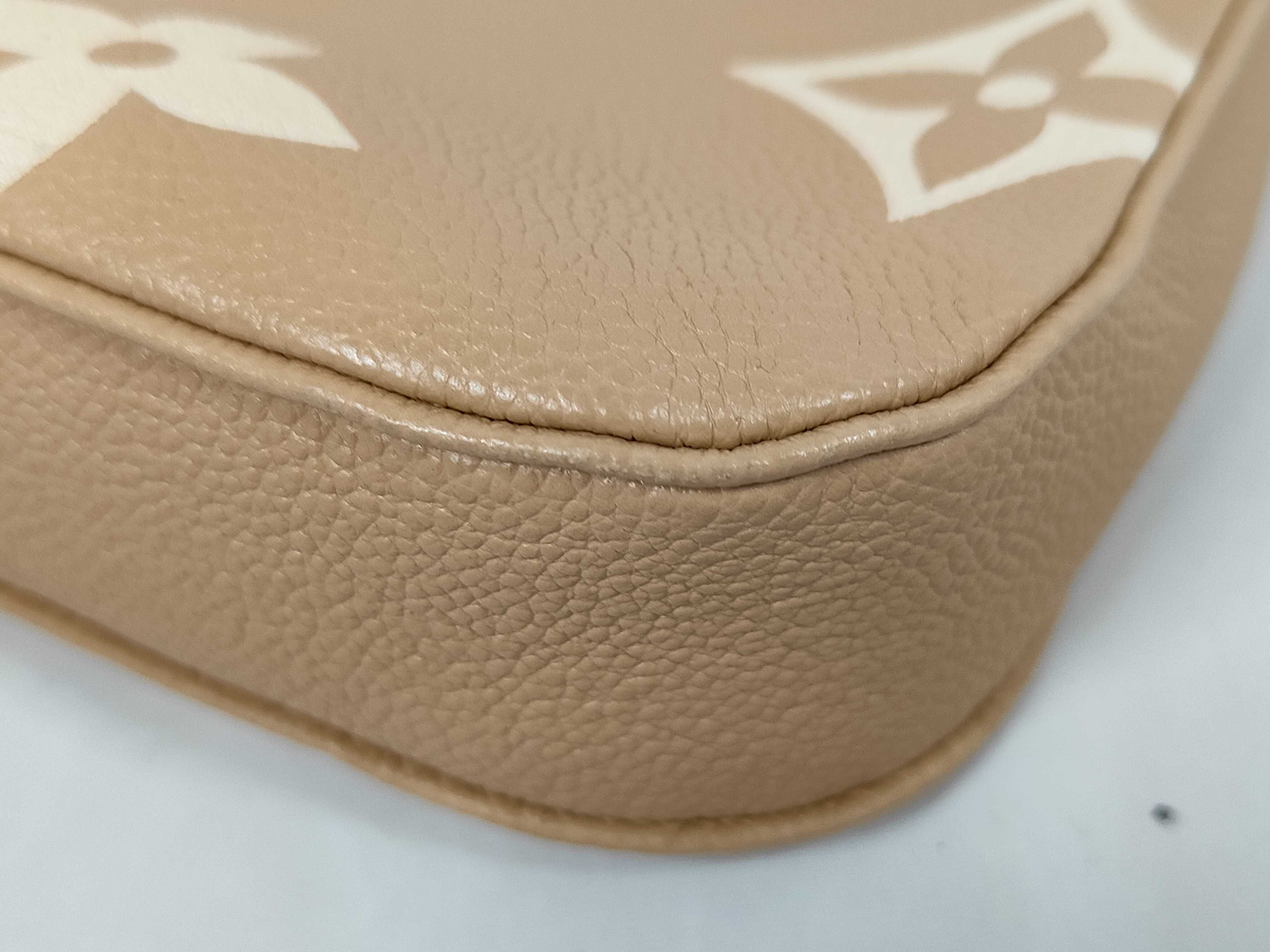 Multi-Pochette Milk Tea Beige Shoulder Bag — view 3