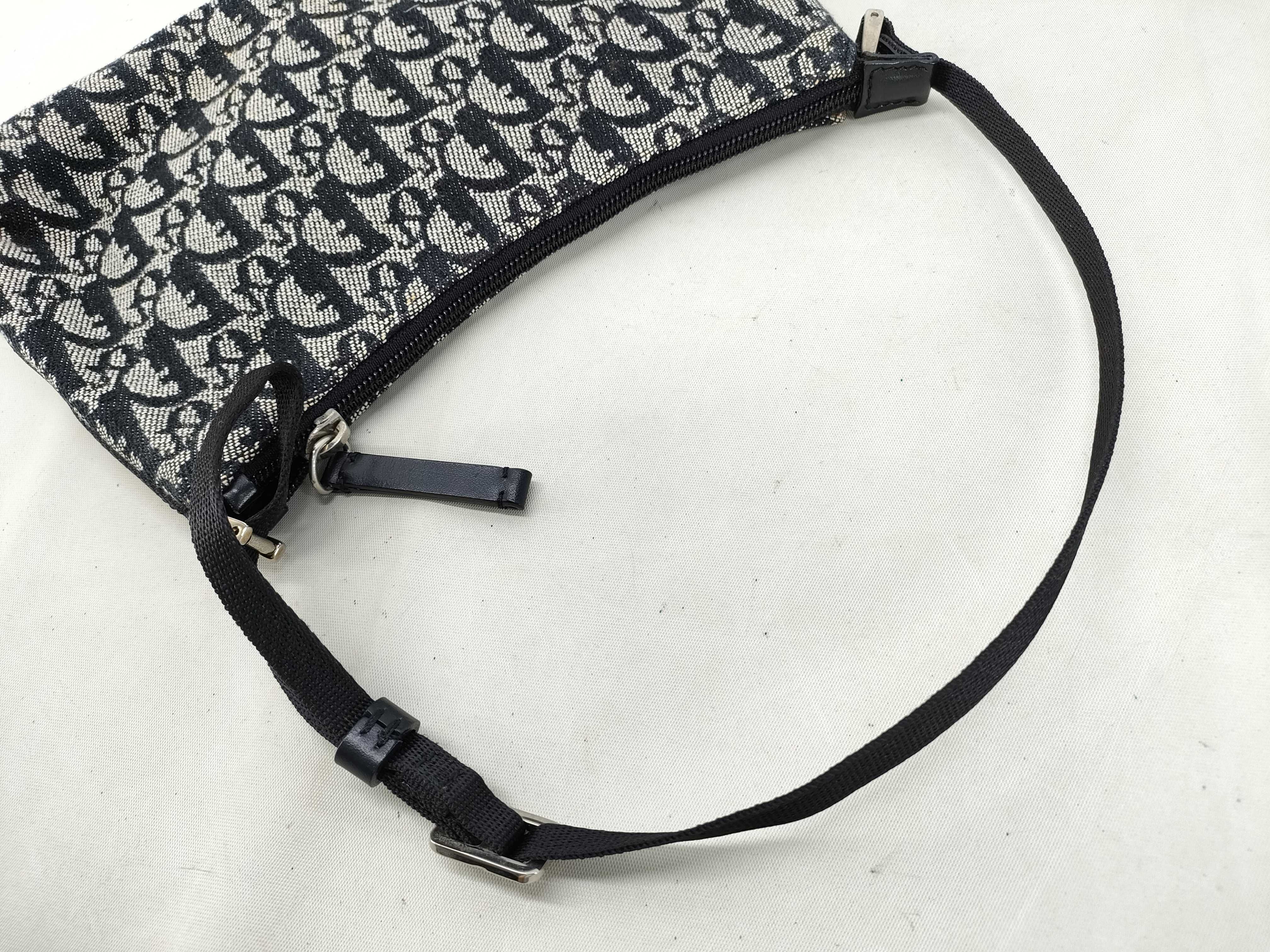 Trotter Pattern Vintage Accessory Pouch Handbag — view 5