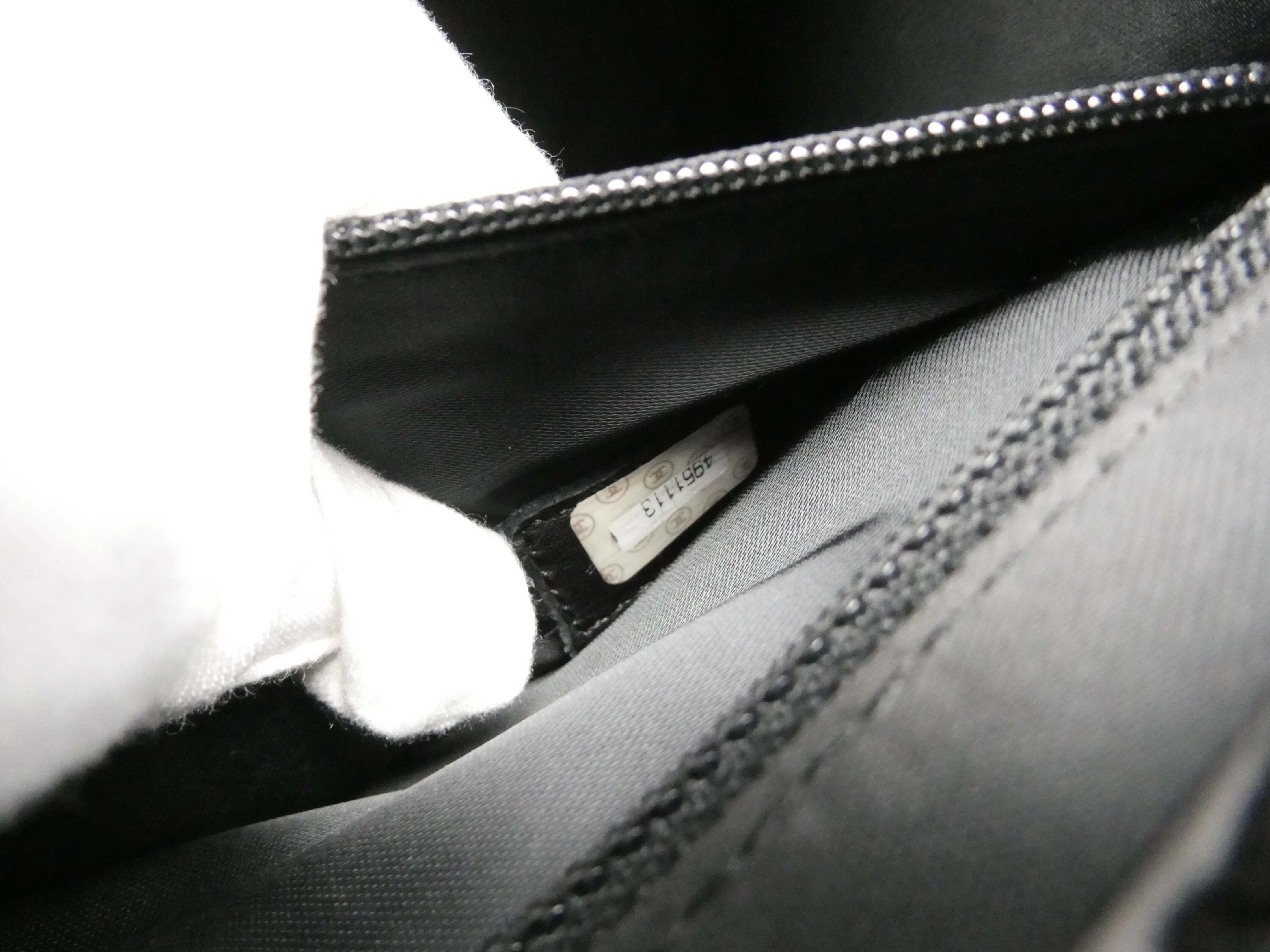 Coco Mark Enamel Chain Tote Bag — view 9