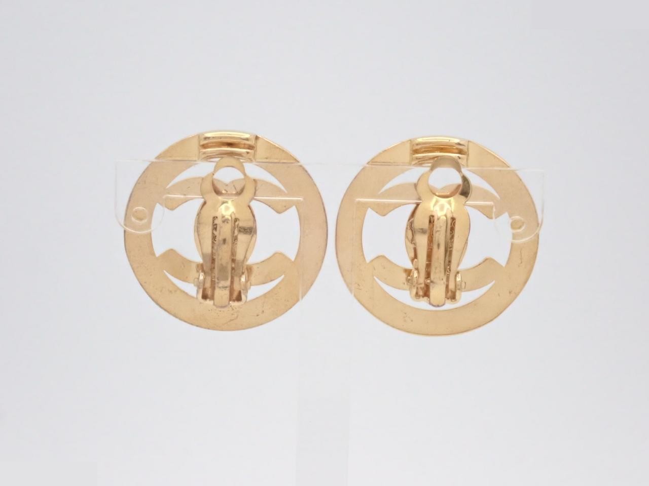 Coco Turnlock Gold Earrings — view 2