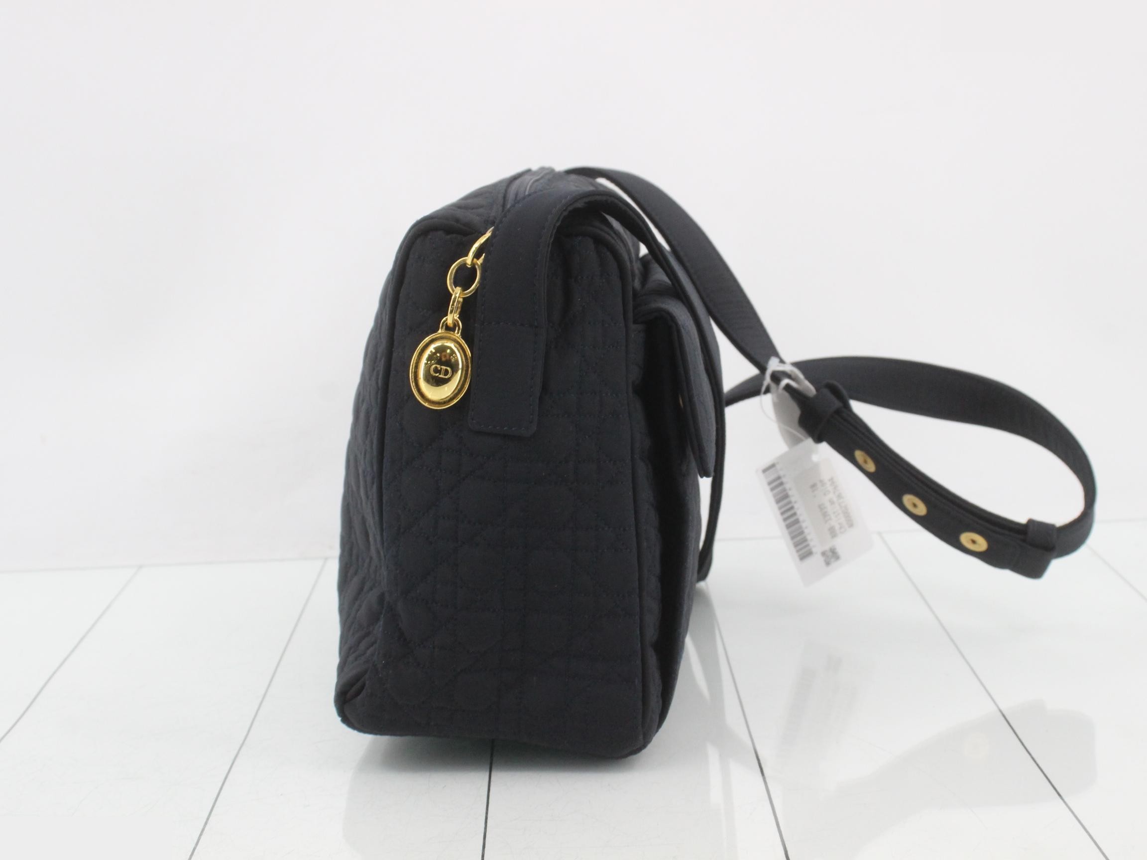 Shoulder bag — view 4
