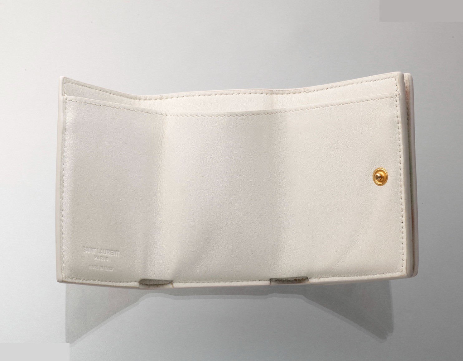 Other lines: Bags and Wallets — view 3