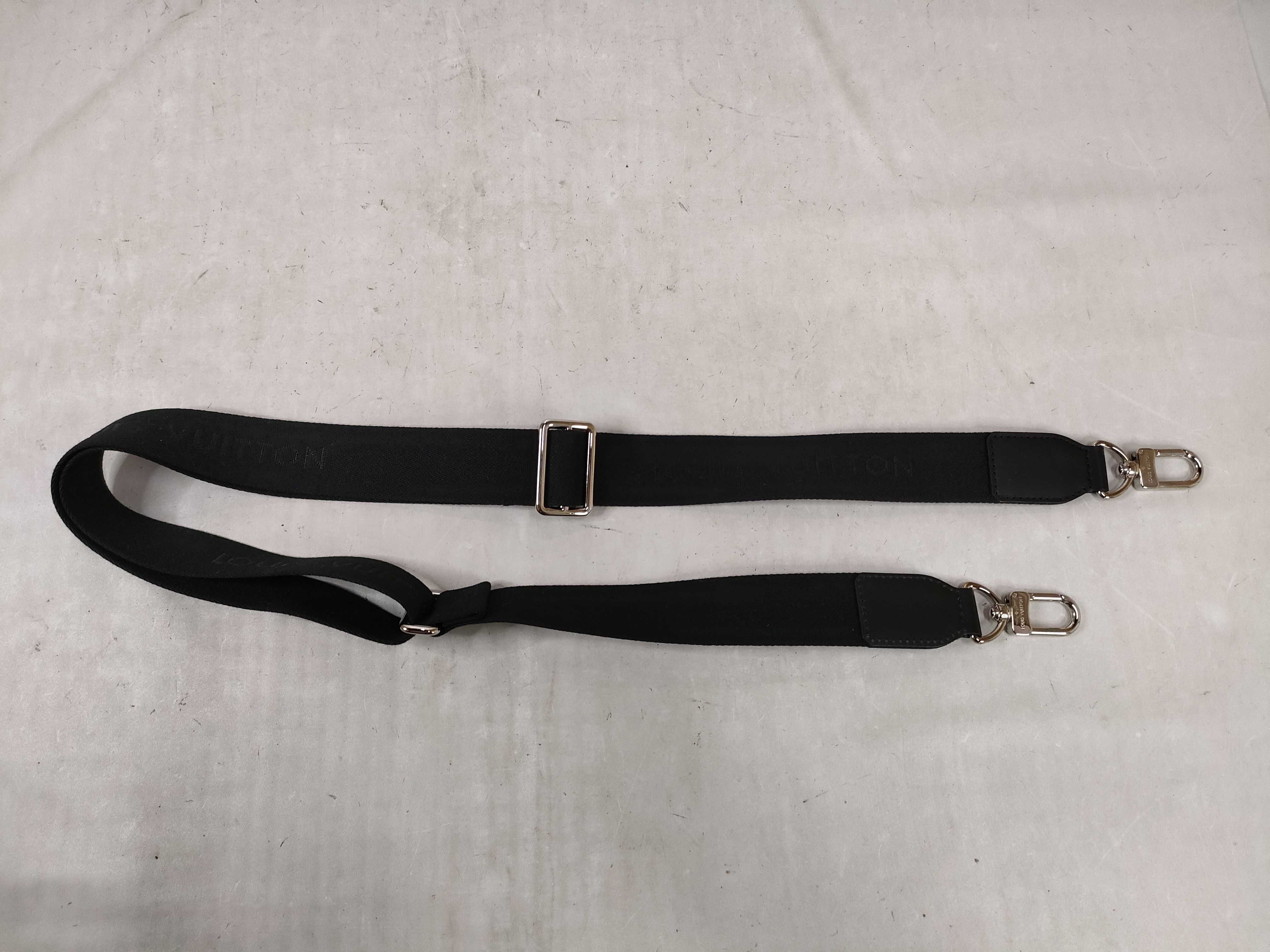 canvas shoulder bag (strap only)