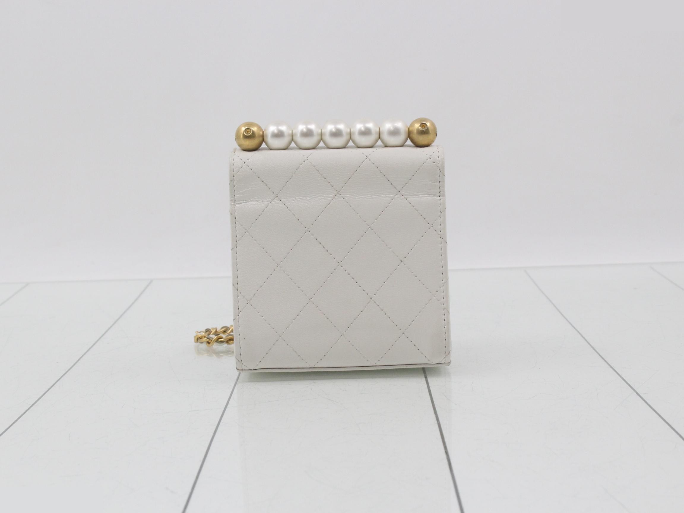 Matelassé Leather Pearl Chain Shoulder Bag — view 2