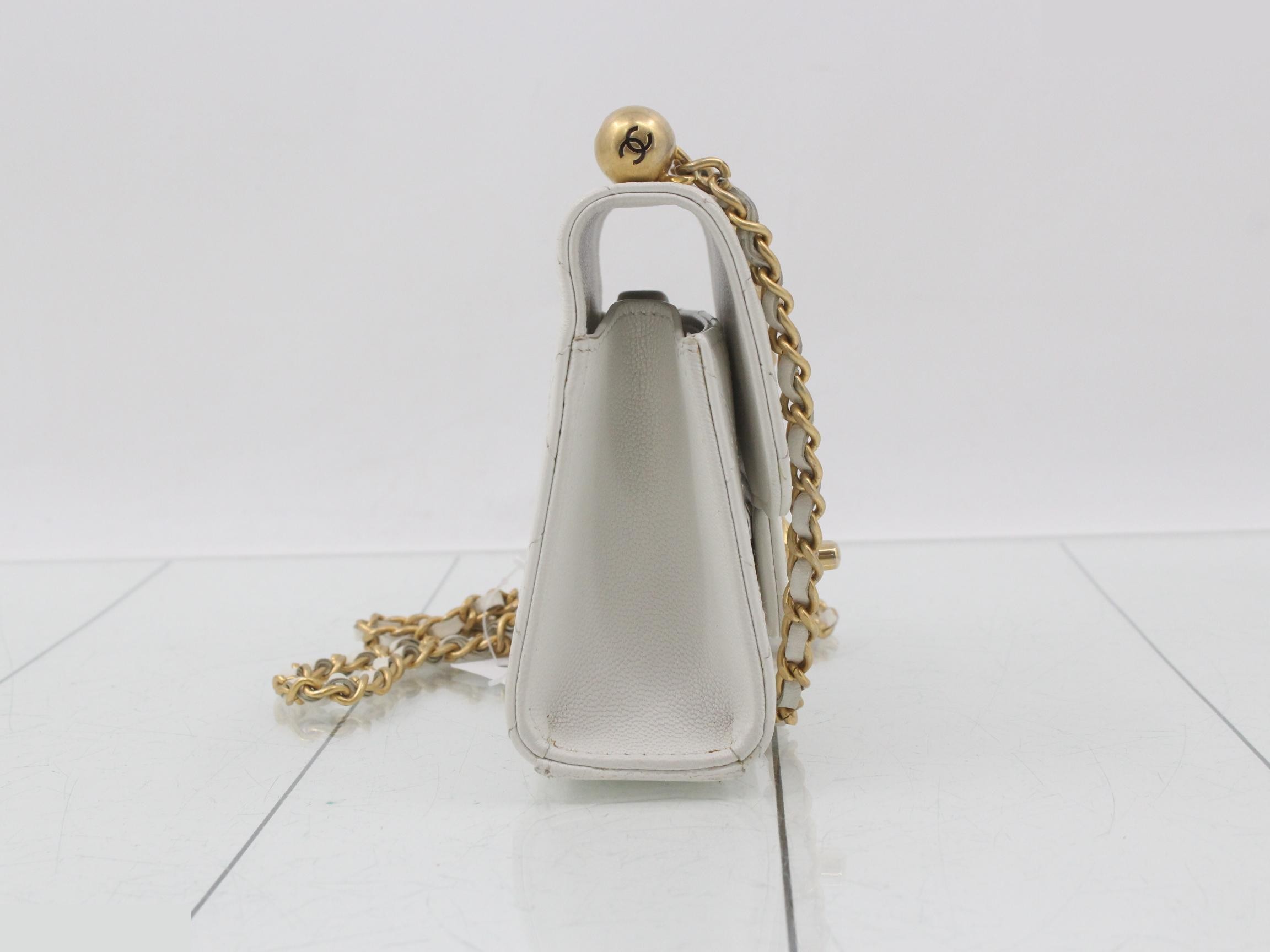 Matelassé Leather Pearl Chain Shoulder Bag — view 4