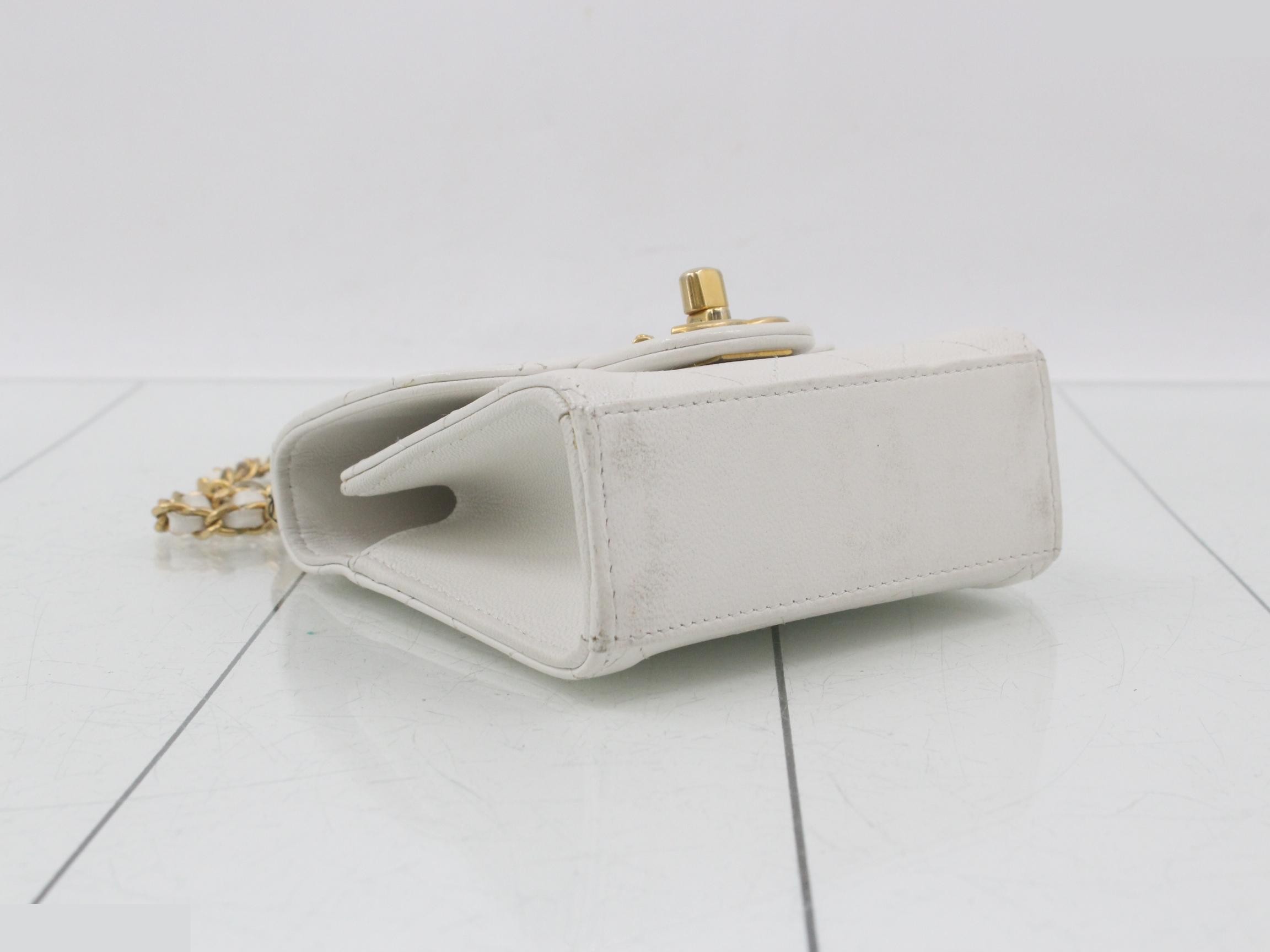 Matelassé Leather Pearl Chain Shoulder Bag — view 5