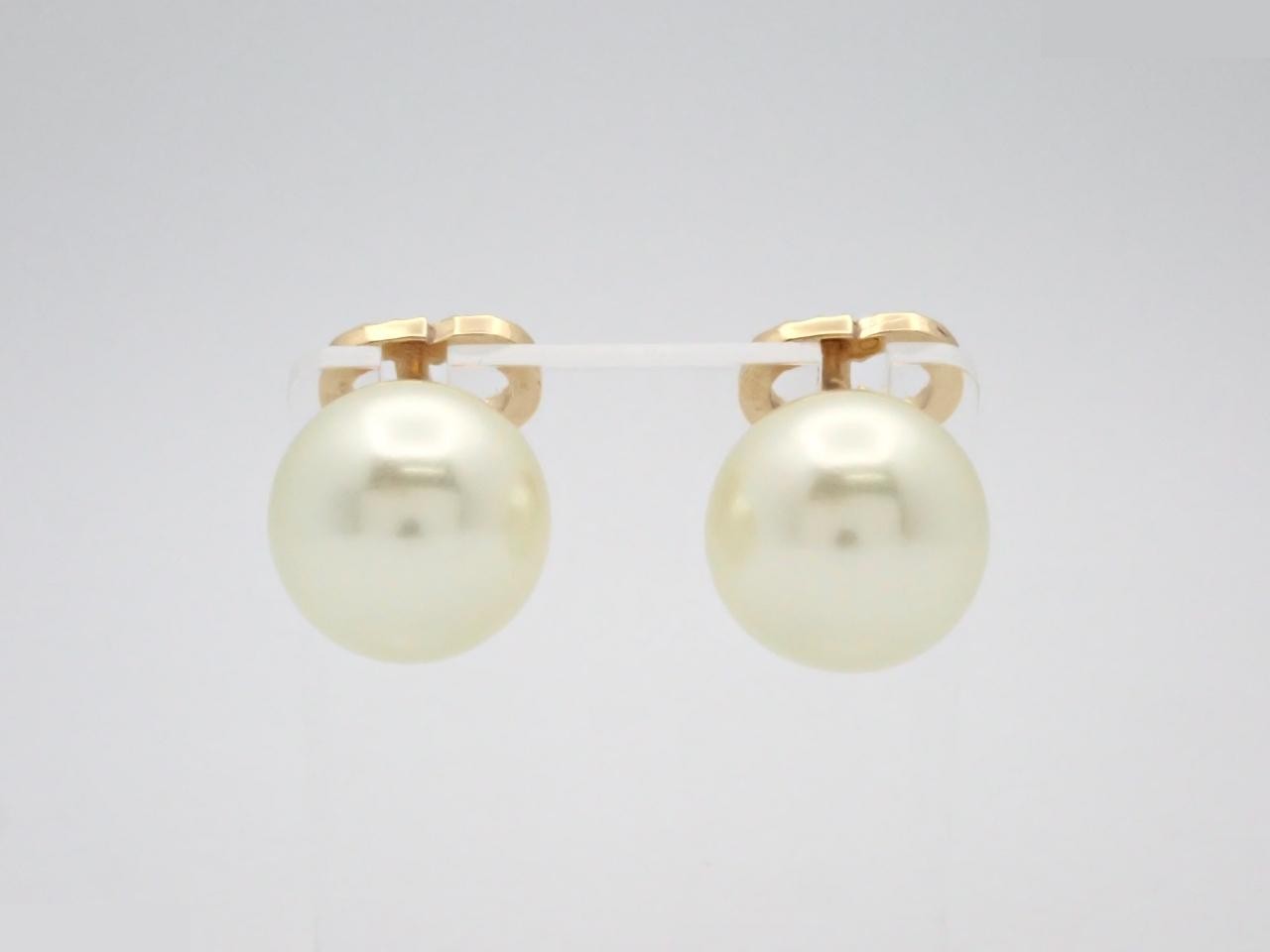 Gold earrings — view 2