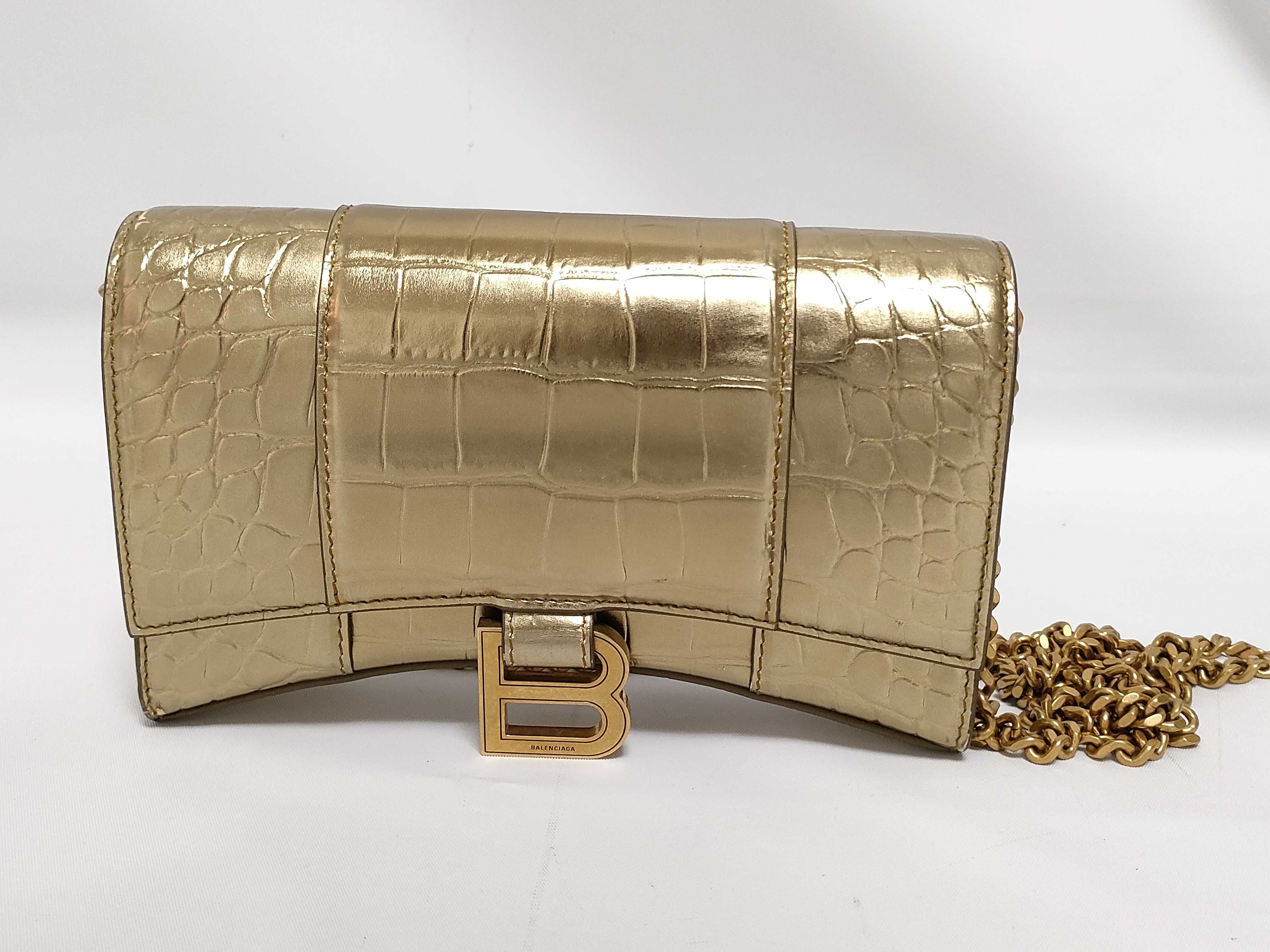 Hourglass Chain Shoulder Bag