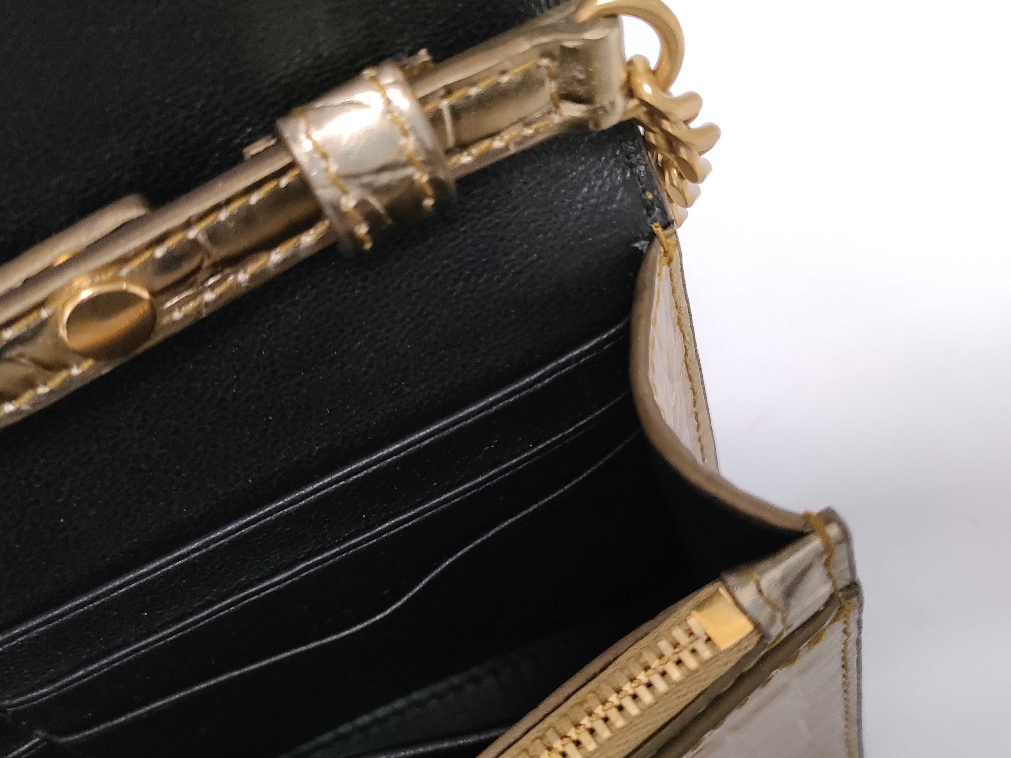 Hourglass Chain Shoulder Bag — view 11