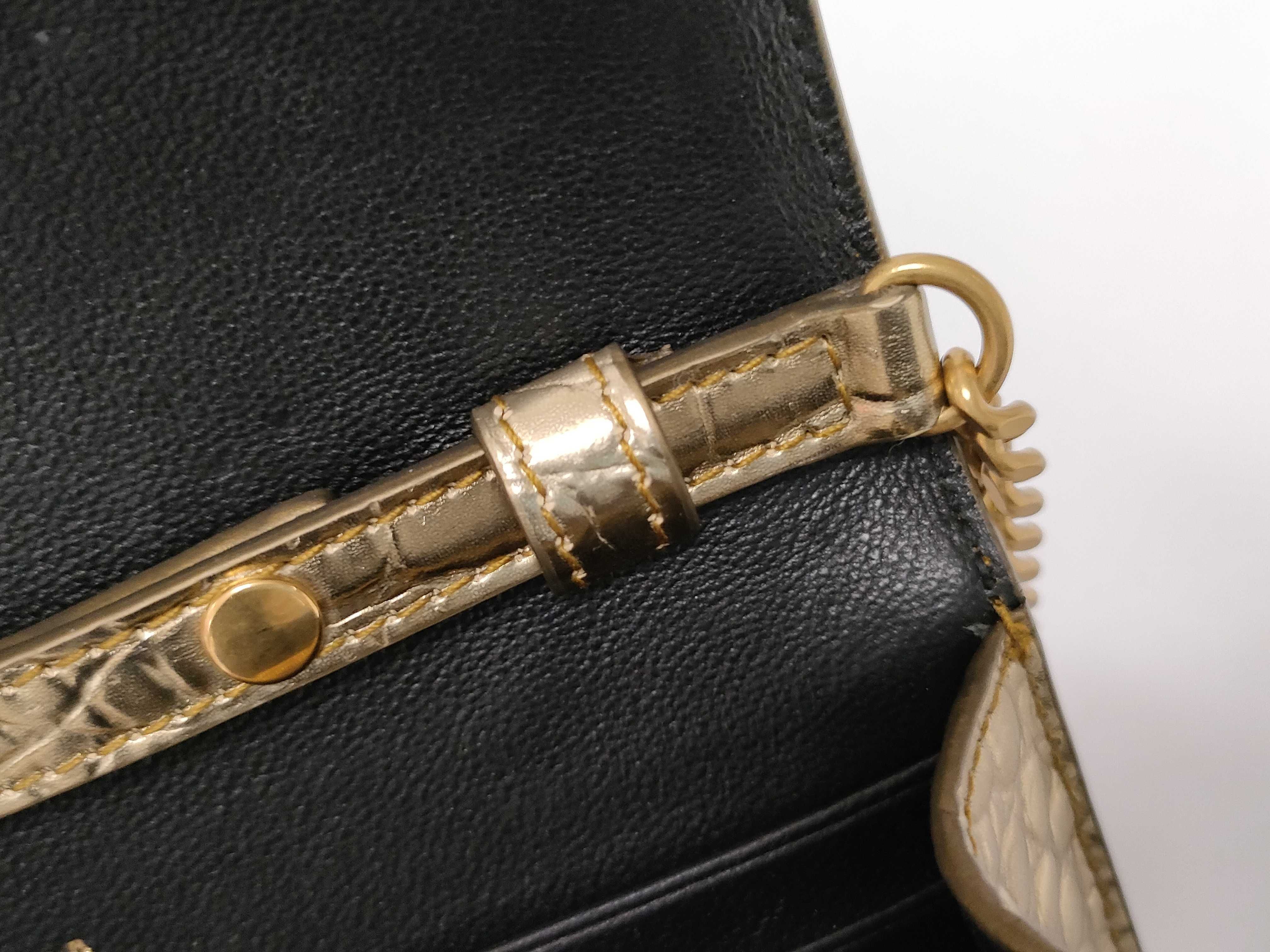 Hourglass Chain Shoulder Bag — view 13
